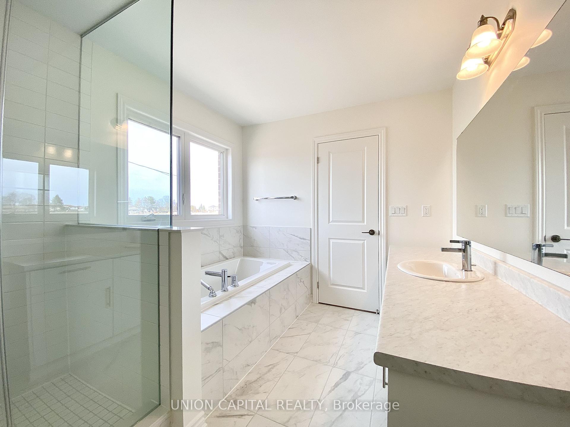 Photo 24 of 113 Shepherd Drive, Barrie, Rural Barrie Southeast — HOMEH