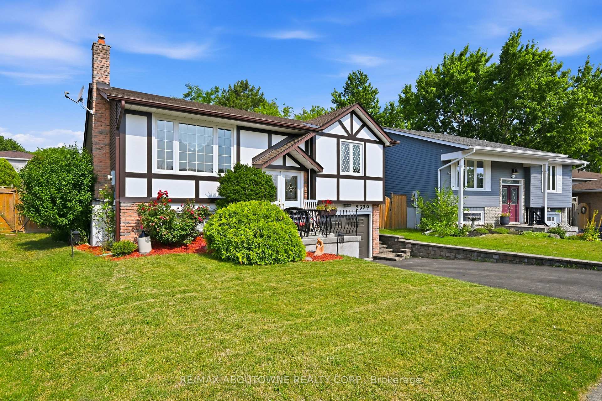 Photo 2 of 2339 Gillingham Drive, Burlington, Brant Hills — HOMEH