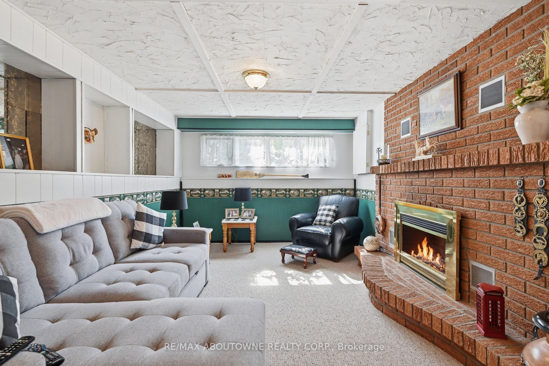 Photo 25 of 2339 Gillingham Drive, Burlington, Brant Hills — HOMEH