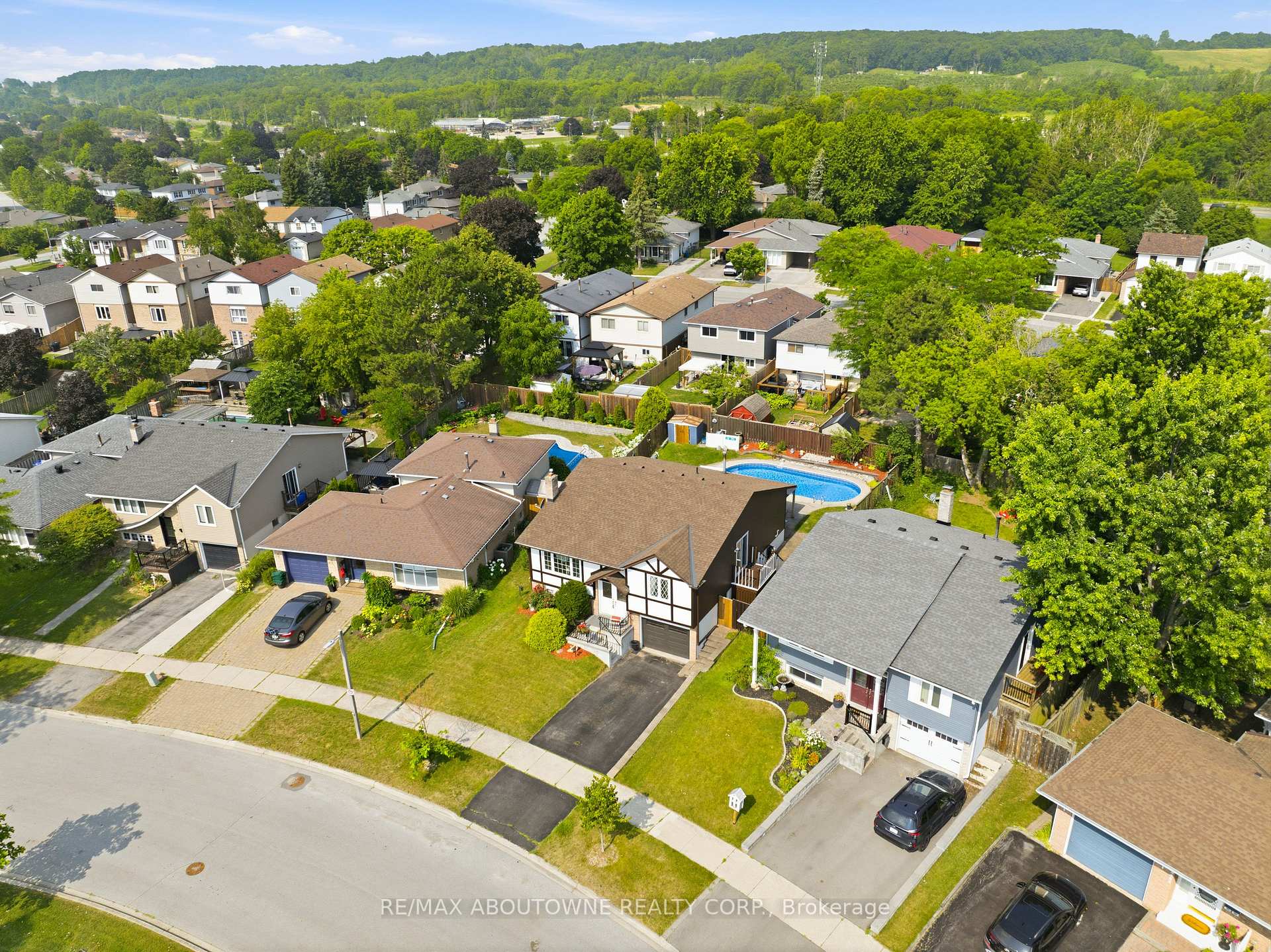 Photo 38 of 2339 Gillingham Drive, Burlington, Brant Hills — HOMEH