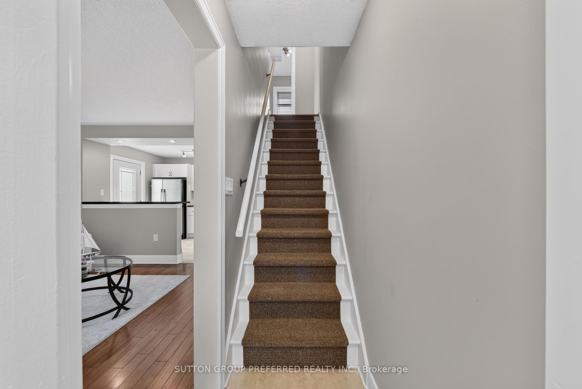 Photo 19 of 1271 Norman Avenue, London, South B — HOMEH