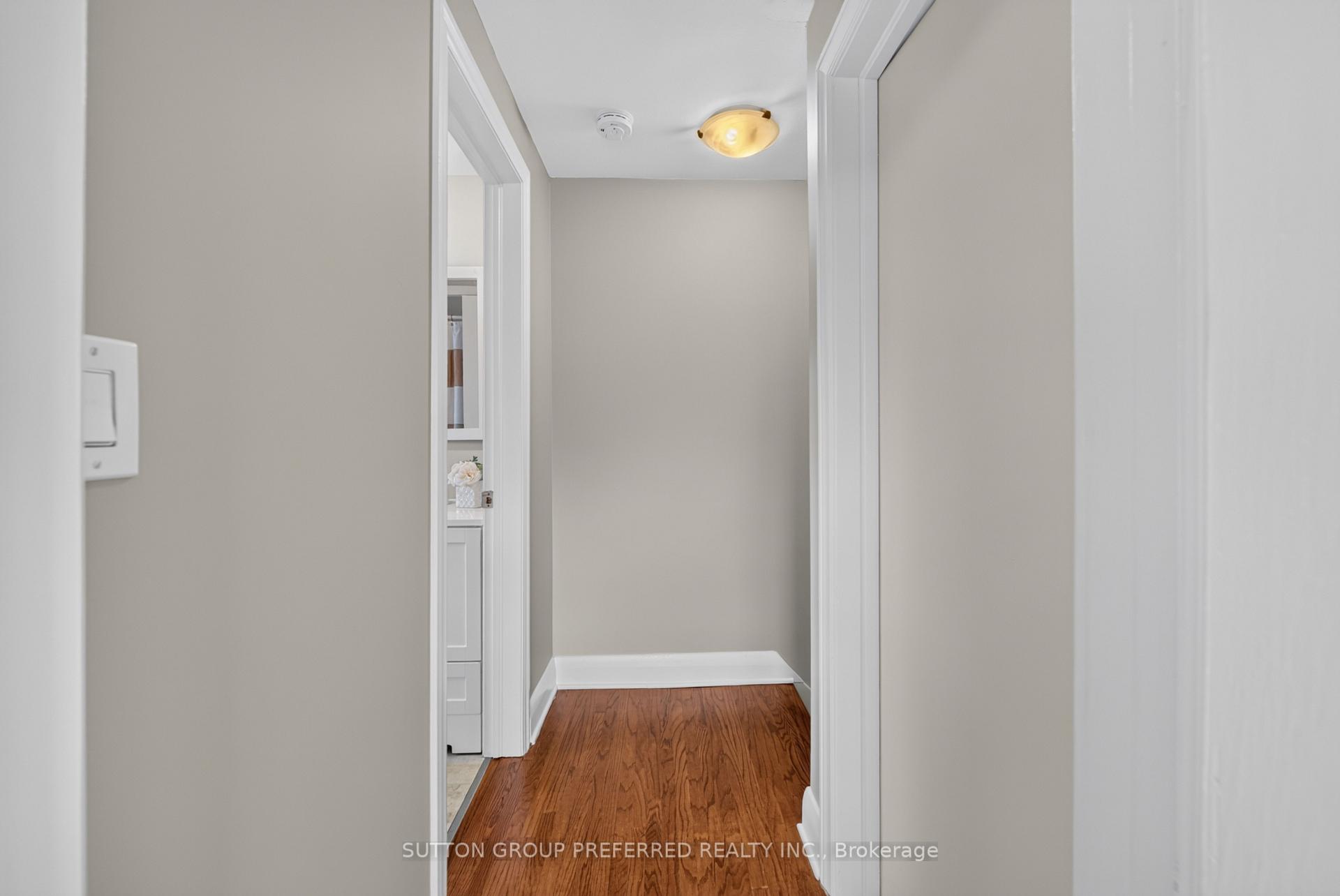 Photo 20 of 1271 Norman Avenue, London, South B — HOMEH