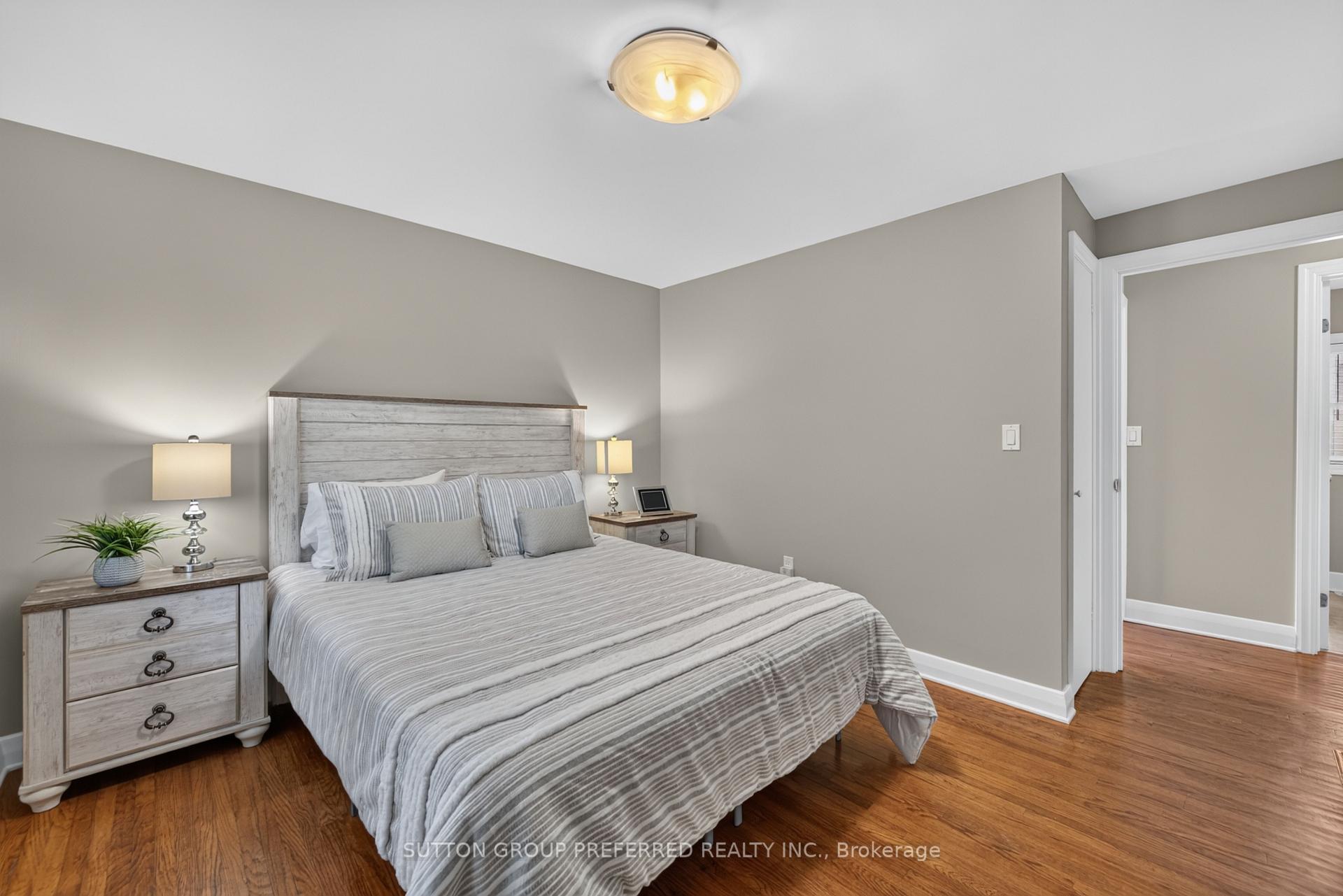 Photo 22 of 1271 Norman Avenue, London, South B — HOMEH