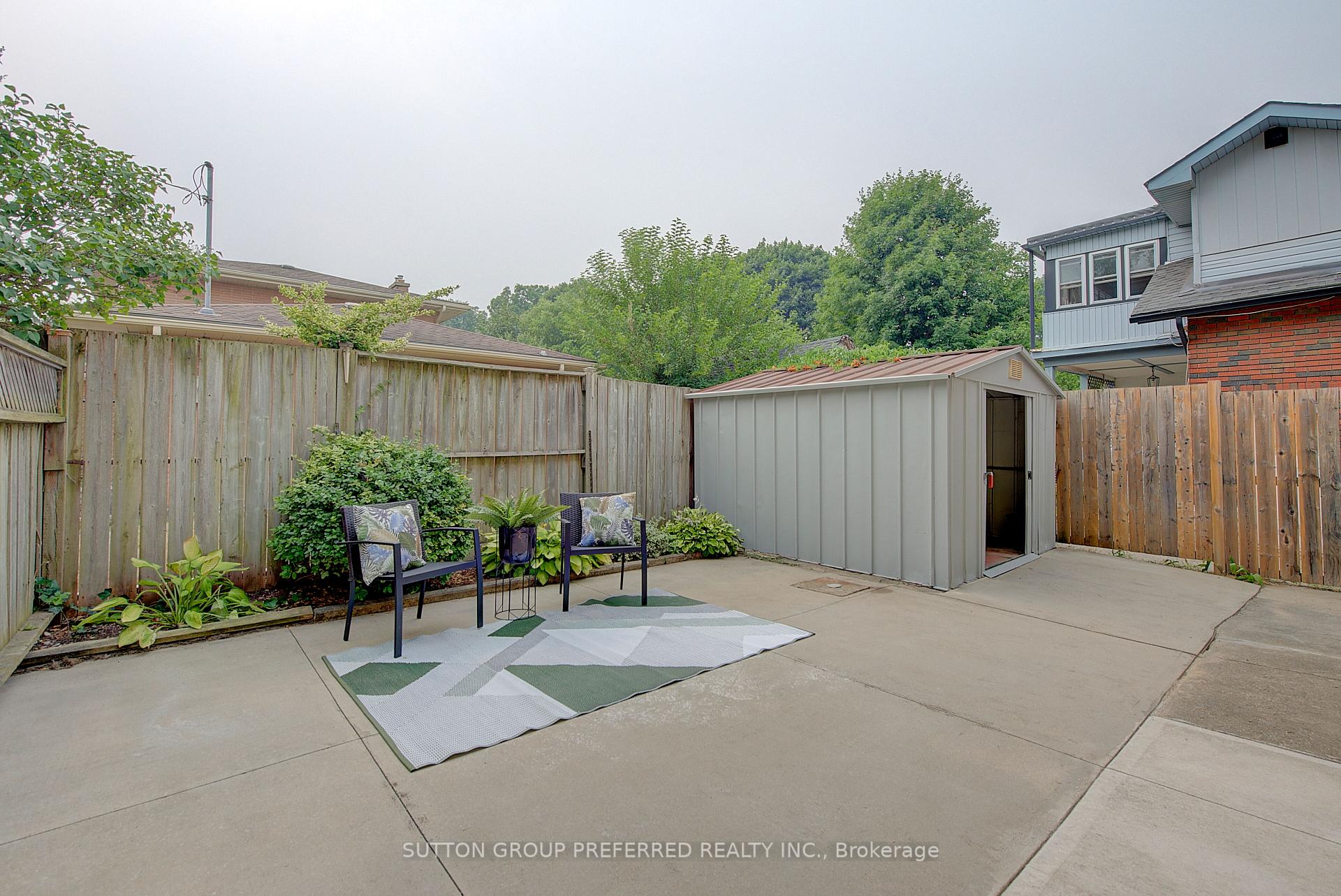 Photo 30 of 1271 Norman Avenue, London, South B — HOMEH