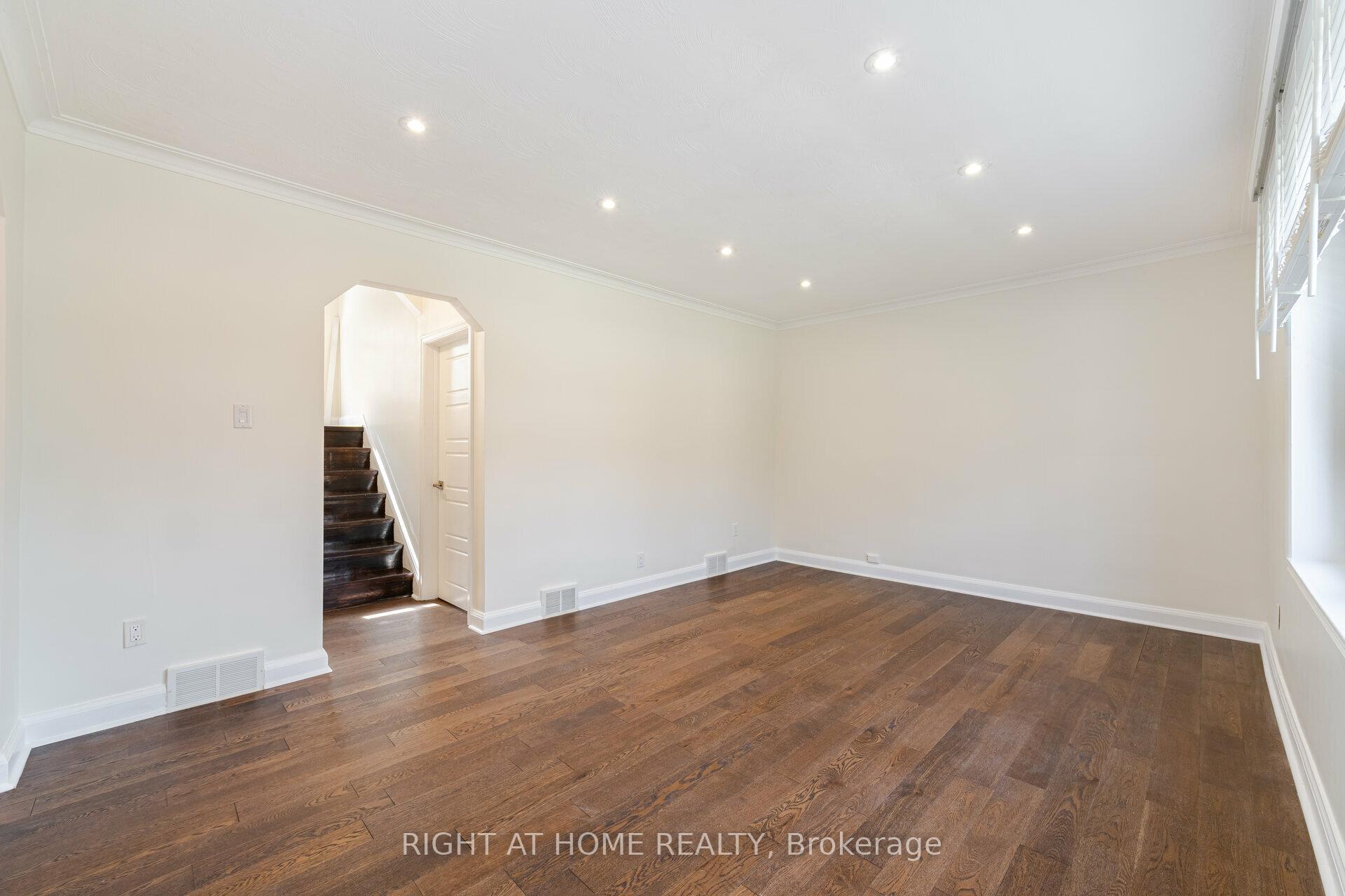 Photo 6 of 154 Martin Grove Road, Etobicoke, Islington-City Centre West — HOMEH