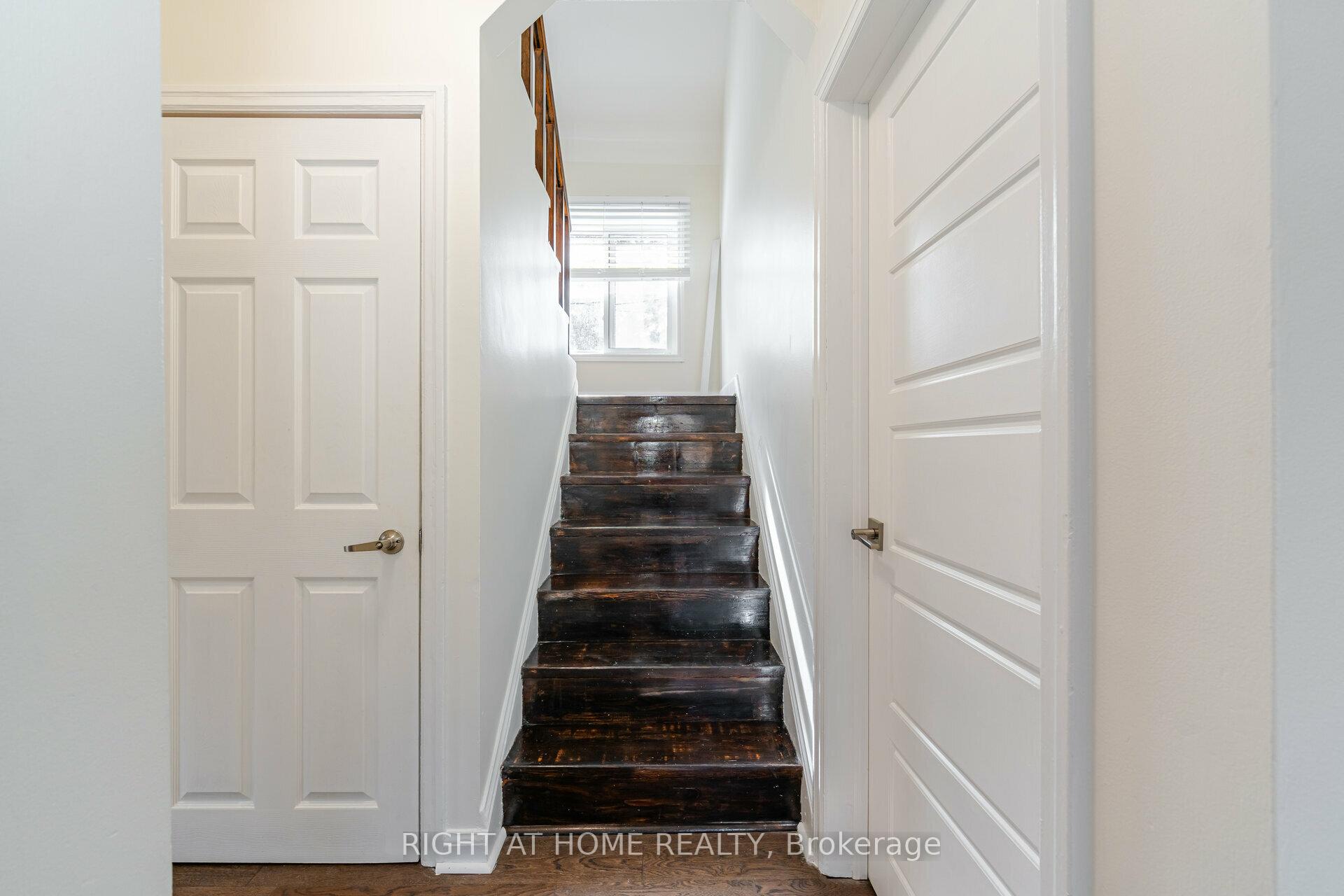 Photo 15 of 154 Martin Grove Road, Etobicoke, Islington-City Centre West — HOMEH