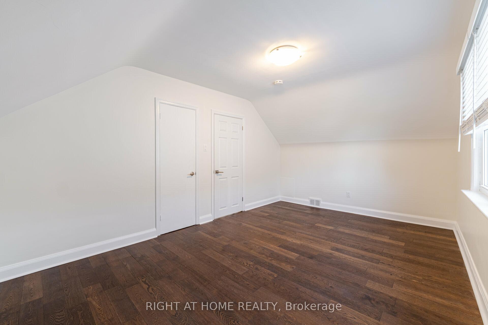 Photo 17 of 154 Martin Grove Road, Etobicoke, Islington-City Centre West — HOMEH