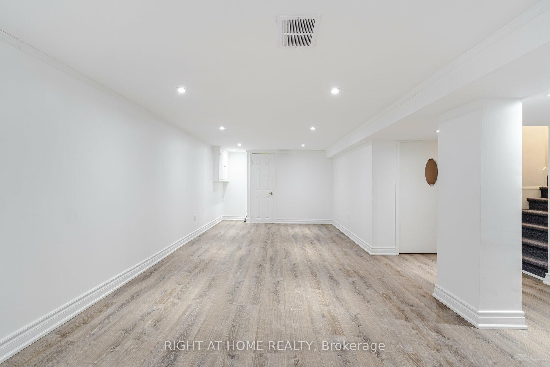 Photo 24 of 154 Martin Grove Road, Etobicoke, Islington-City Centre West — HOMEH