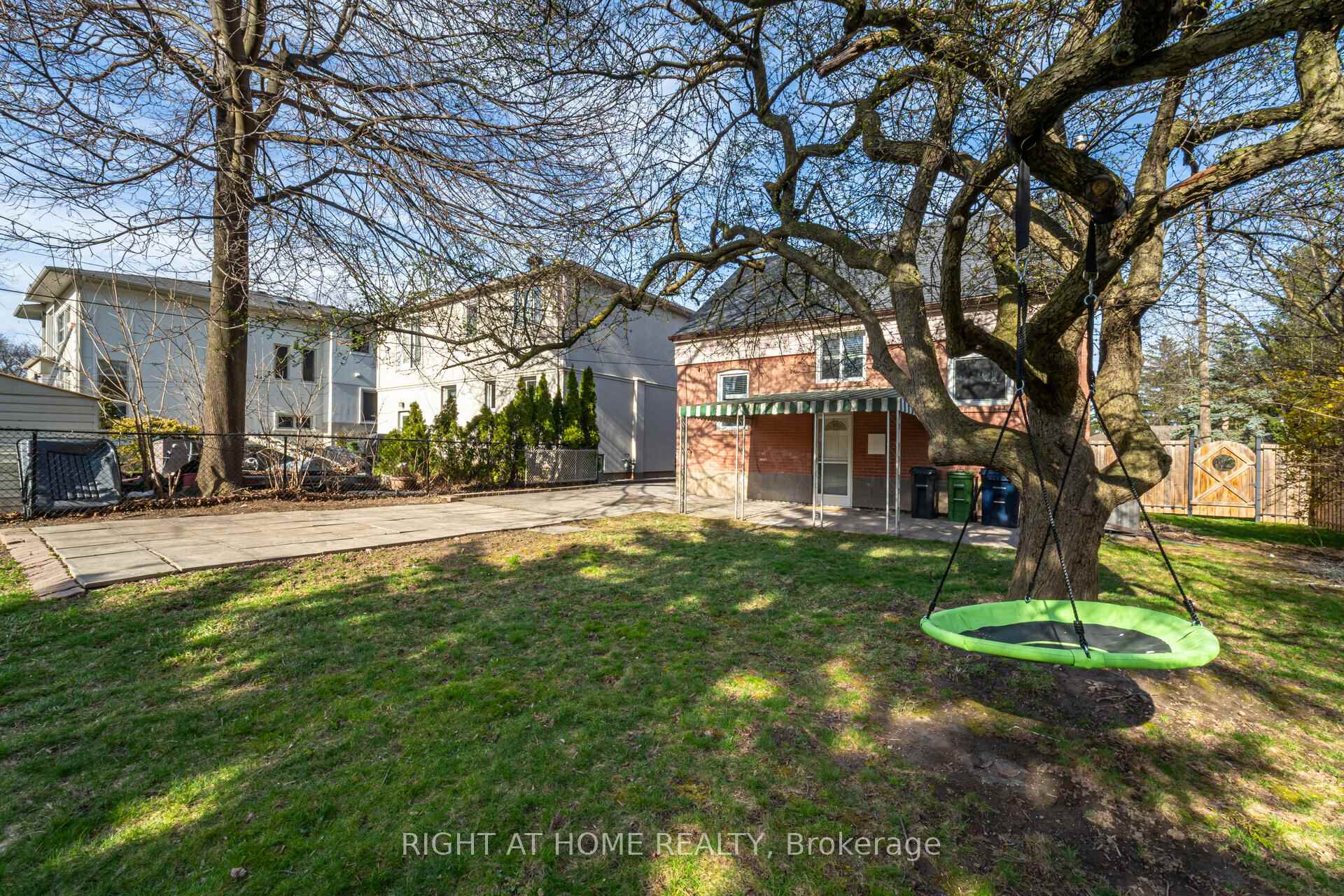 Photo 32 of 154 Martin Grove Road, Etobicoke, Islington-City Centre West — HOMEH