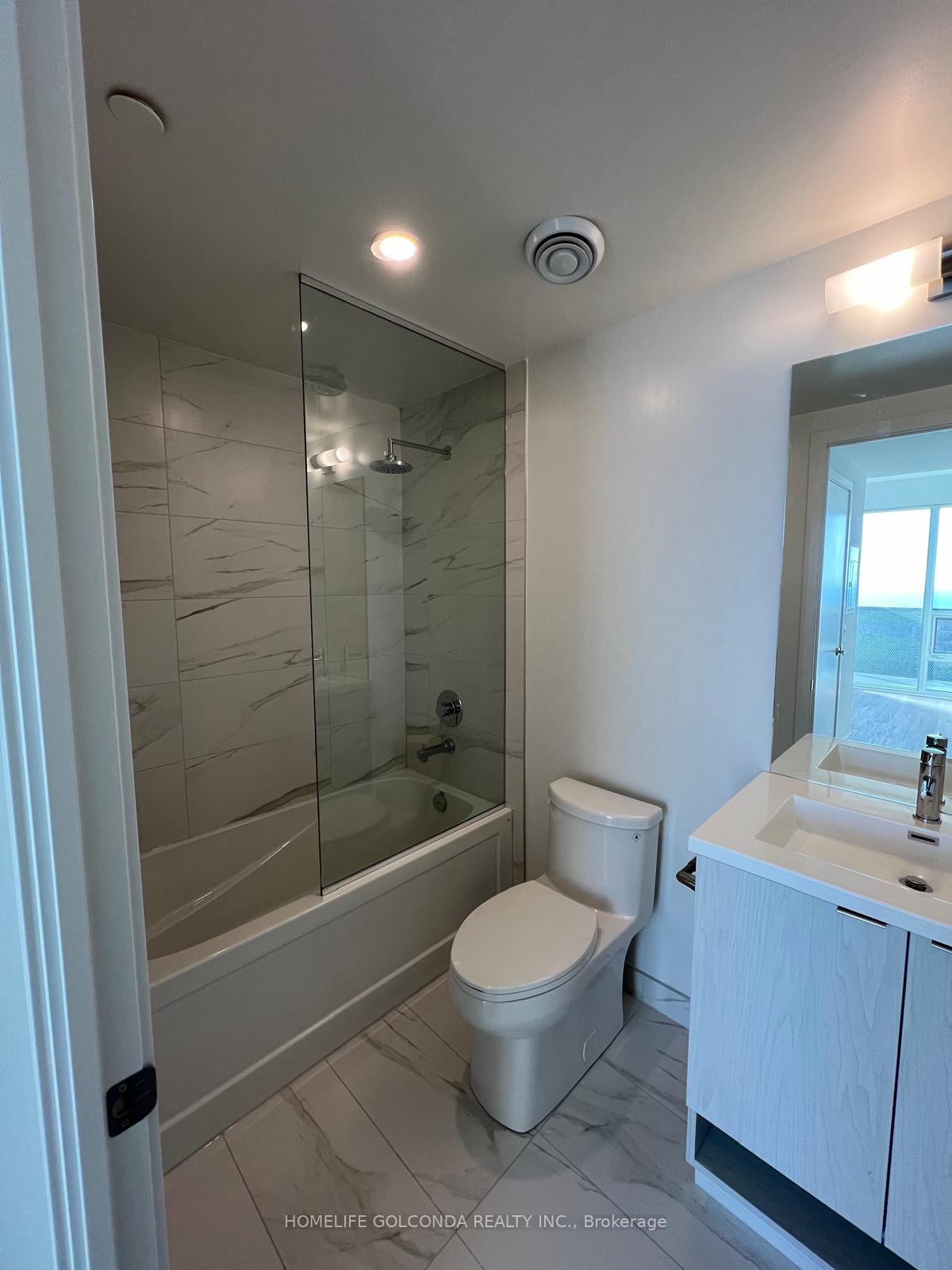 Photo 10 of Unit 7309, 55 Cooper Street, Toronto, Waterfront Communities — HOMEH