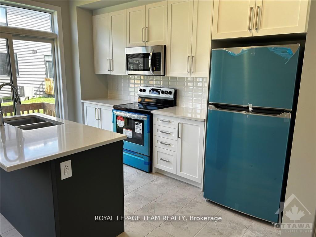 Photo 8 of 179 Shallow Pond Place, Ottawa, Avalon East — HOMEH