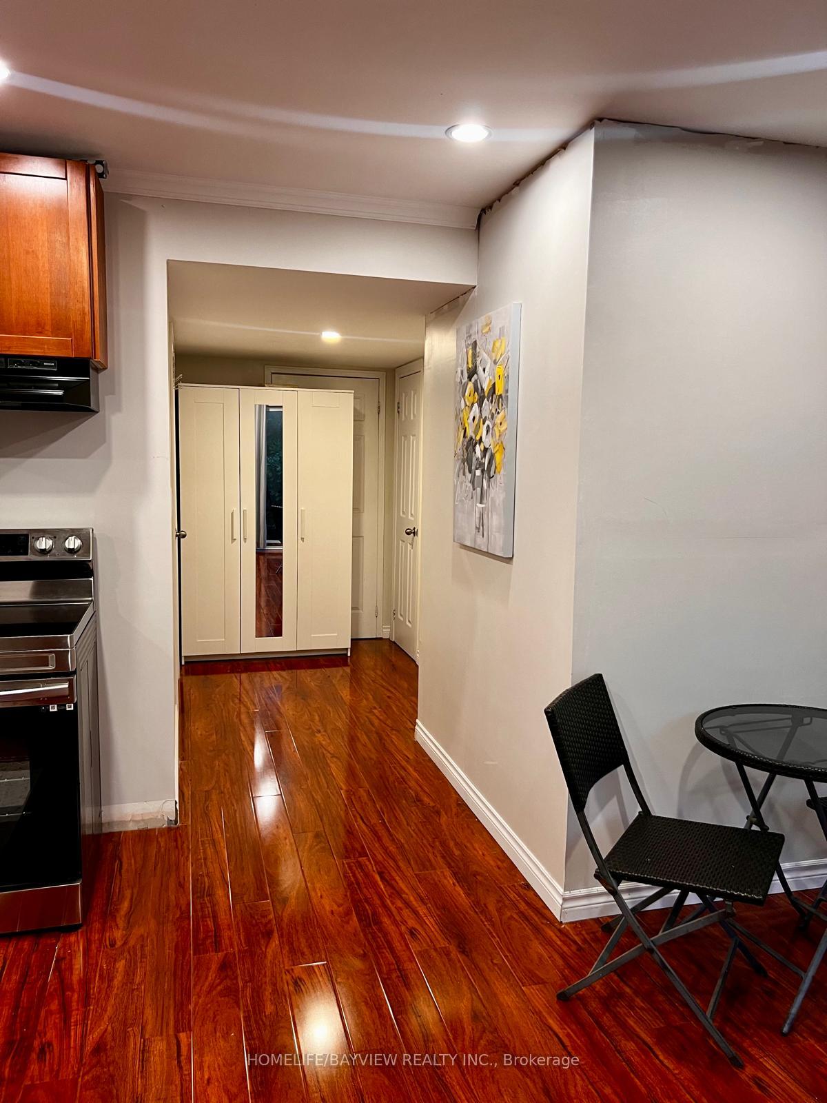 Photo 10 of 167 Yellowood Circle, Vaughan, Patterson — HOMEH