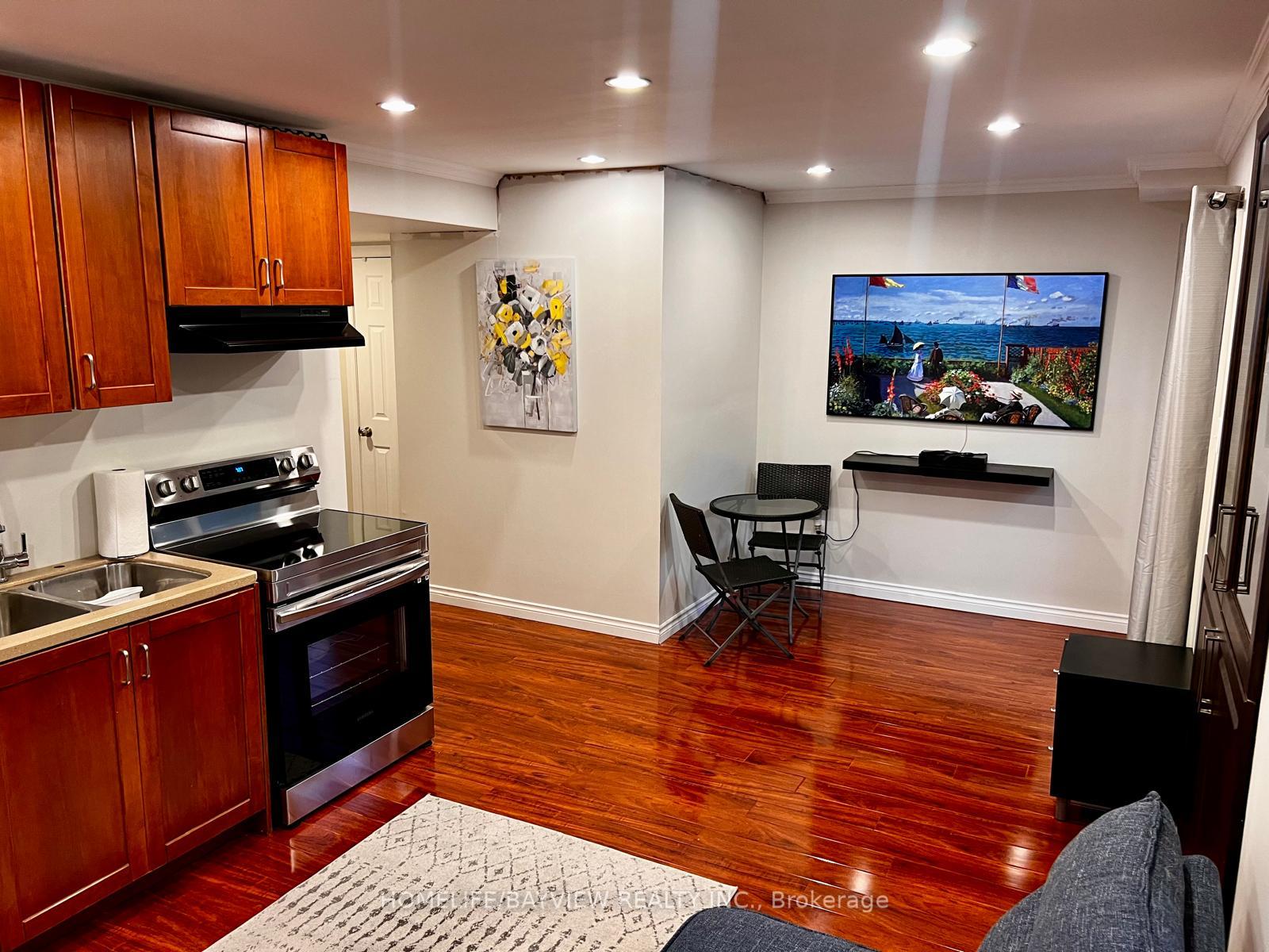 Photo 11 of 167 Yellowood Circle, Vaughan, Patterson — HOMEH