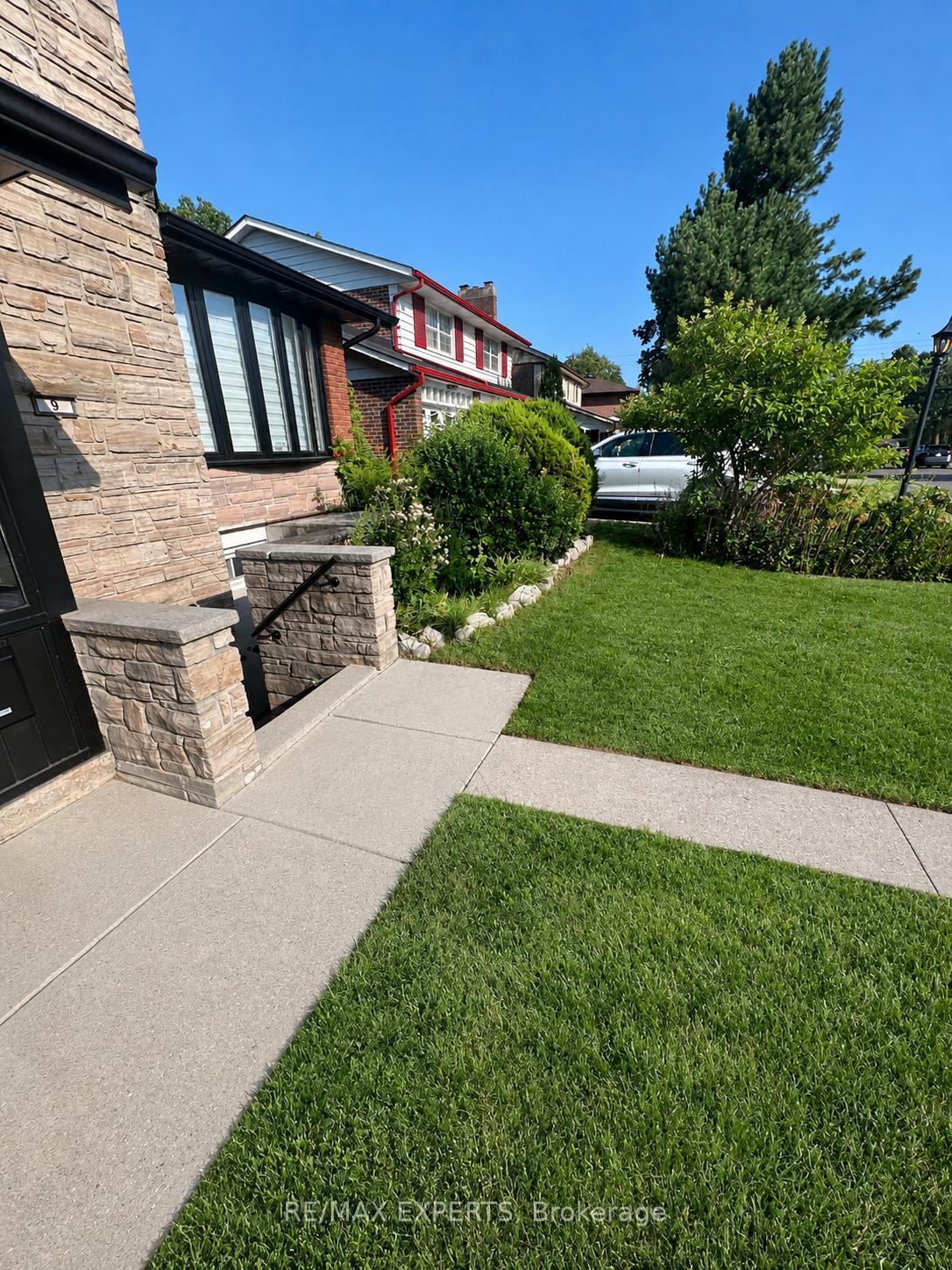 Front of 9 Bridlewood Boulevard
