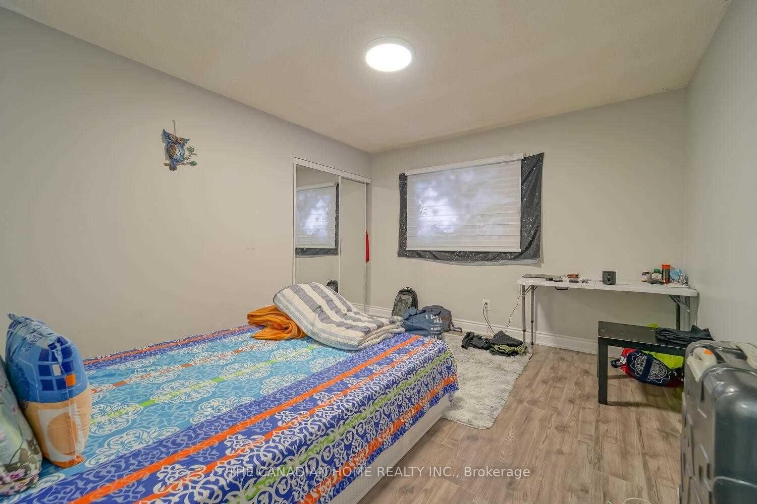 Photo 7 of 64 Somerset Drive, Brampton, Heart Lake West — HOMEH