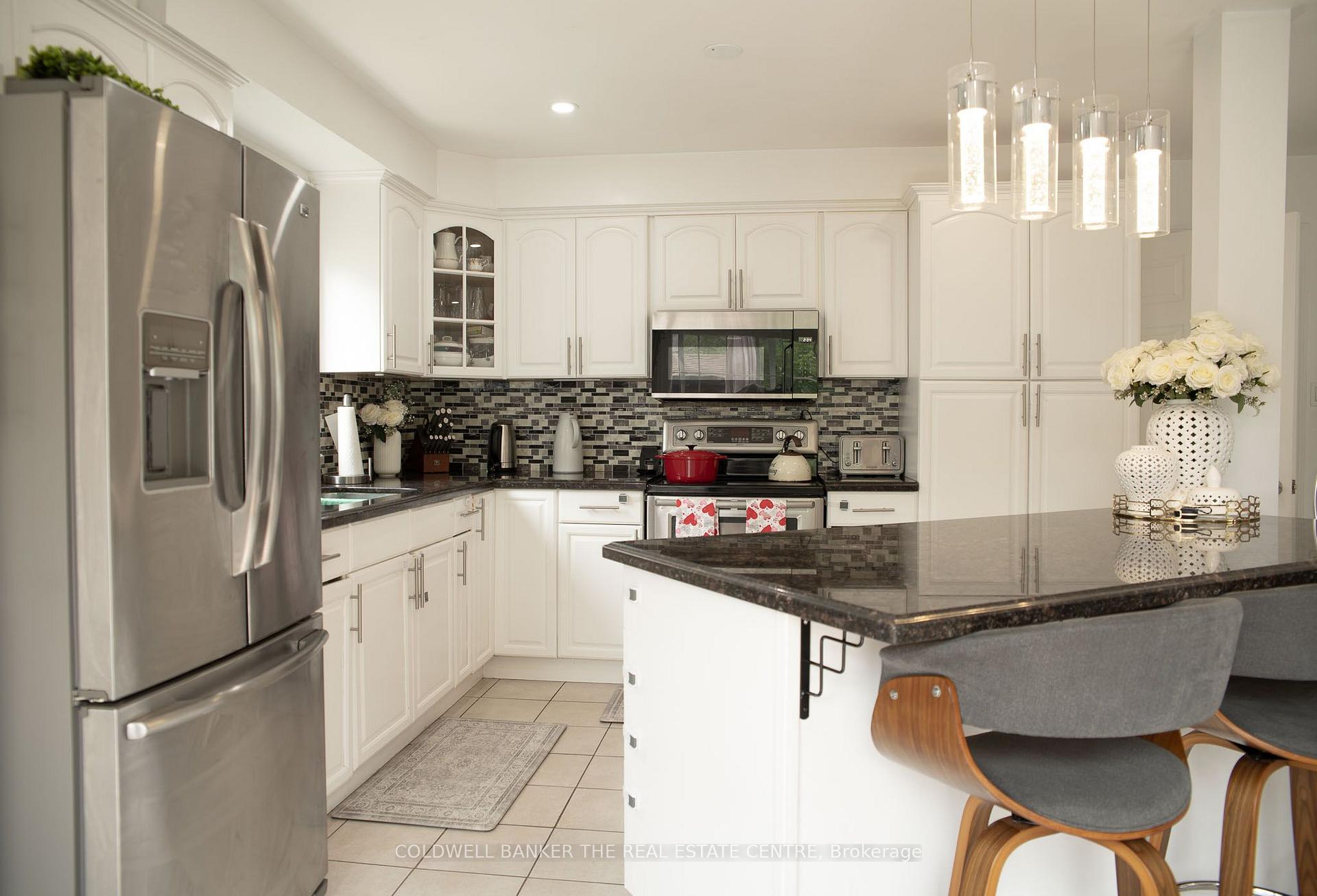 Photo 6 of 497 Grove Street E, Barrie, Grove East — HOMEH