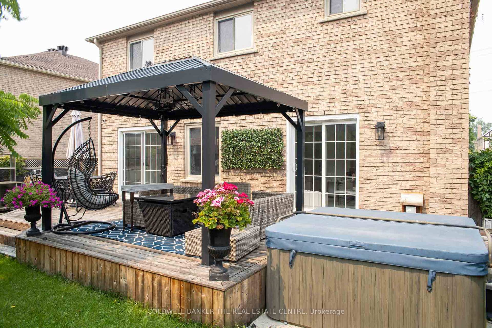 Photo 32 of 497 Grove Street E, Barrie, Grove East — HOMEH