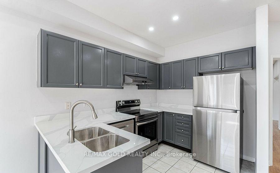 Photo 10 of 69 Portrush Trail, Brampton, Credit Valley — HOMEH