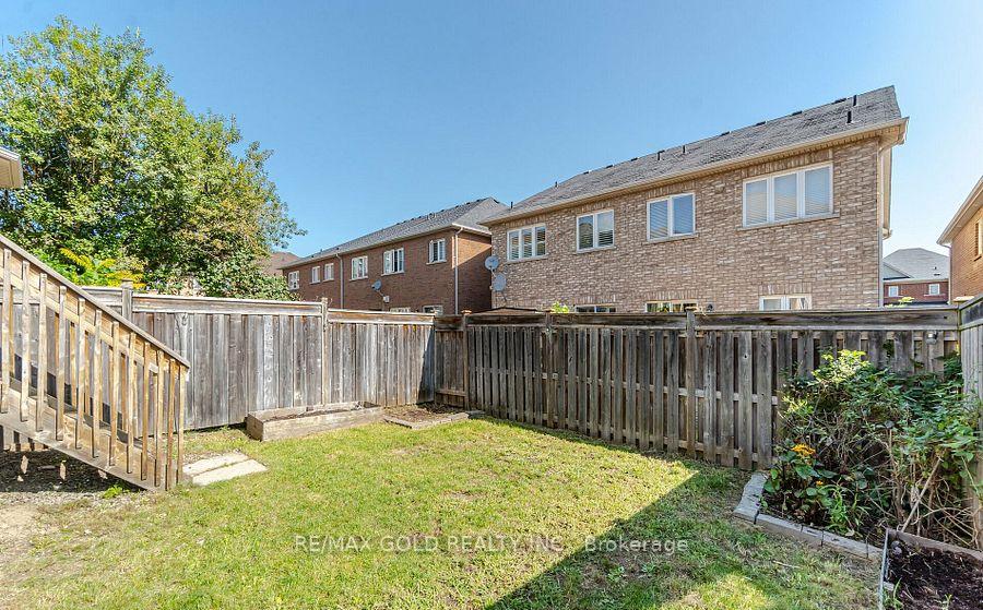 Photo 36 of 69 Portrush Trail, Brampton, Credit Valley — HOMEH
