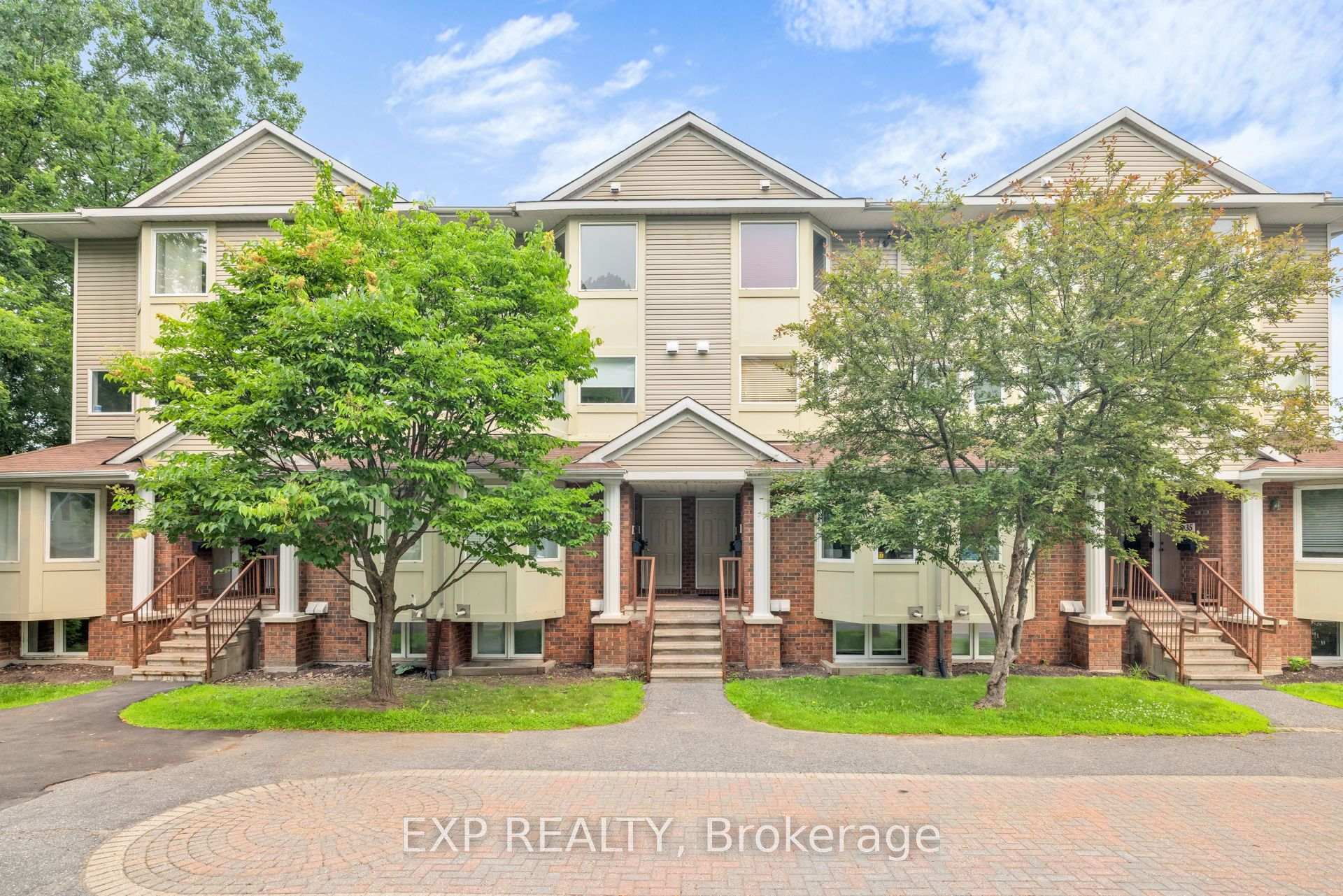 Front of Unit 30, 1400 Wildberry Court