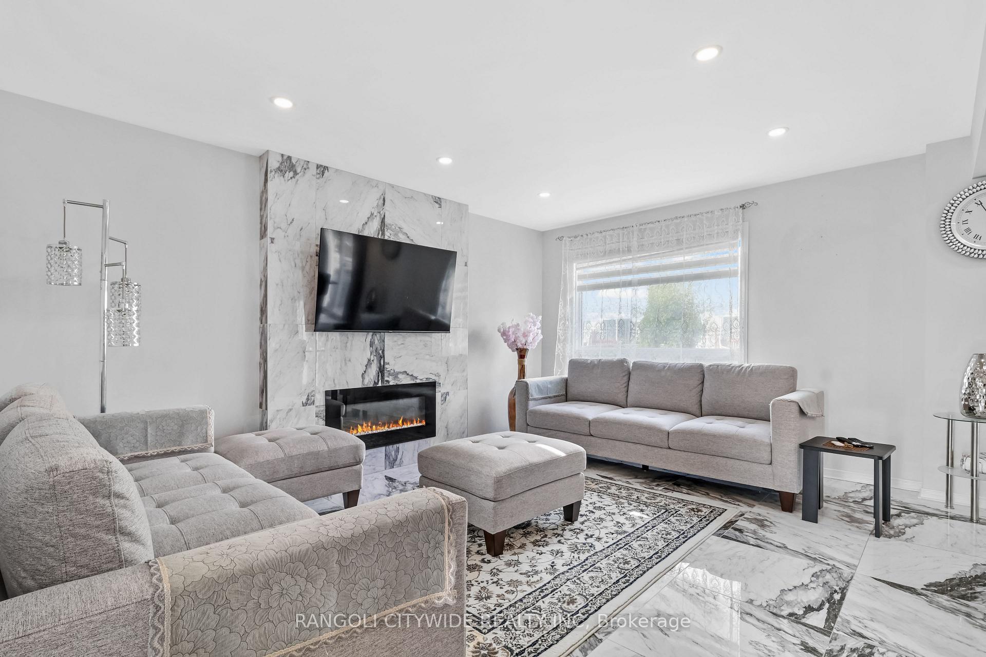 Photo 7 of 5962 Pineglade Crescent, Ottawa, Chapel Hill South - Orleans Village — HOMEH