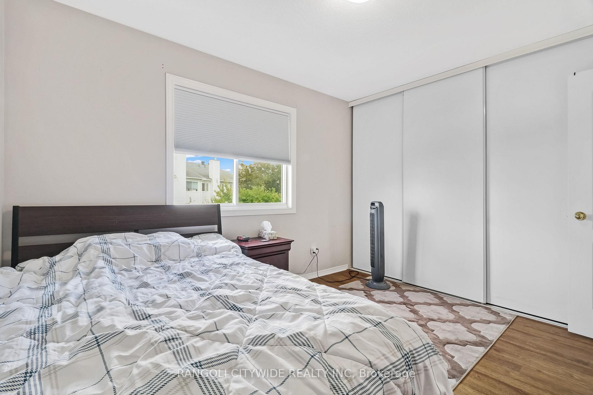 Photo 20 of 5962 Pineglade Crescent, Ottawa, Chapel Hill South - Orleans Village — HOMEH