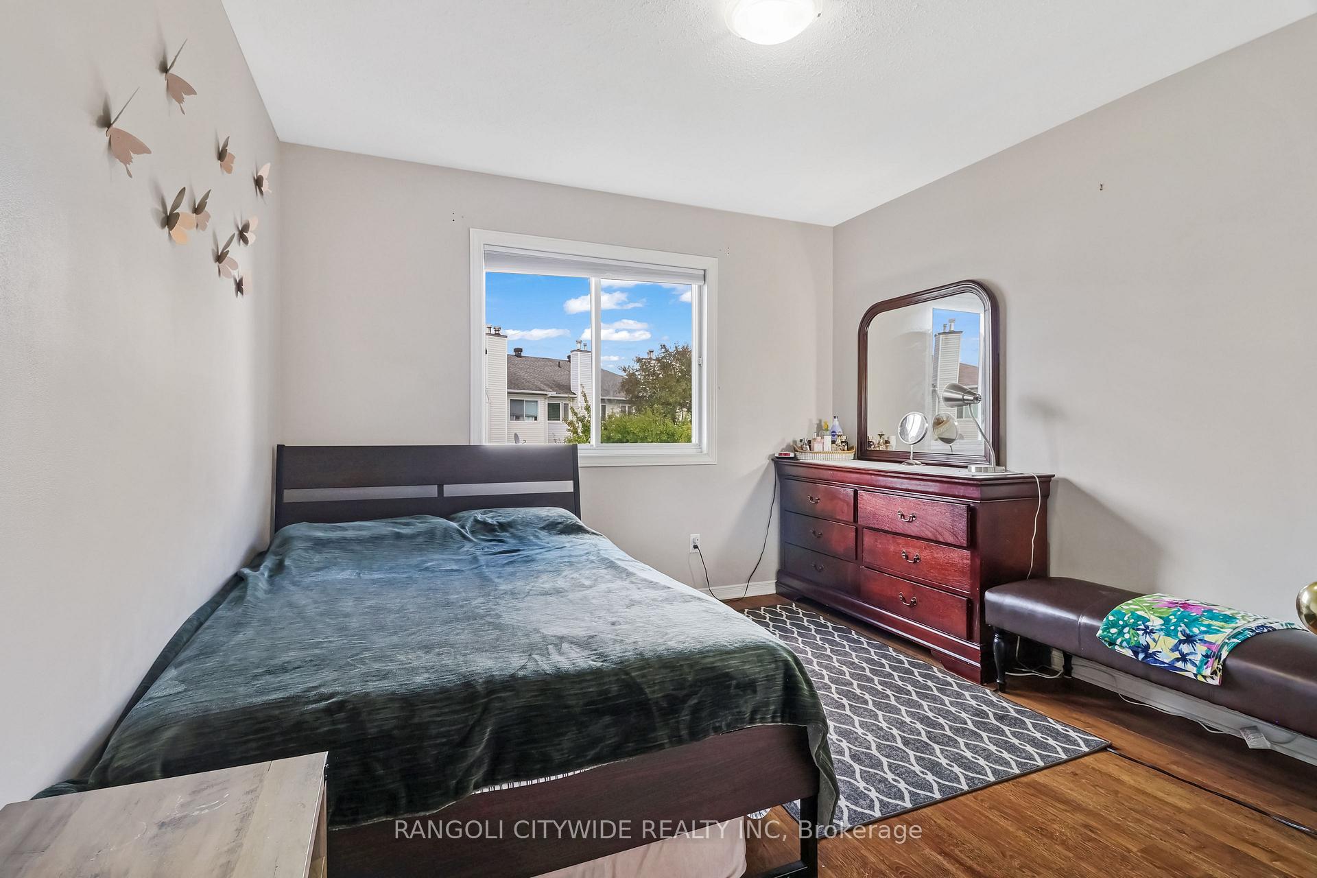Photo 21 of 5962 Pineglade Crescent, Ottawa, Chapel Hill South - Orleans Village — HOMEH