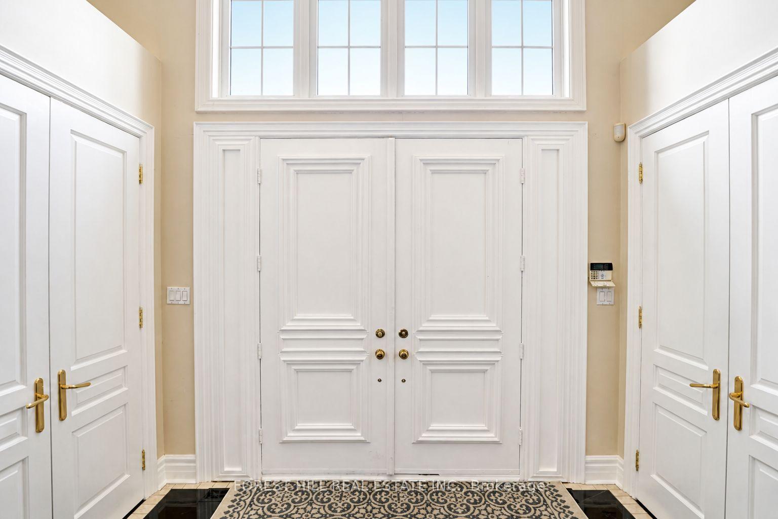 Photo 6 of 161 Renaissance Court, Vaughan, Beverley Glen — HOMEH