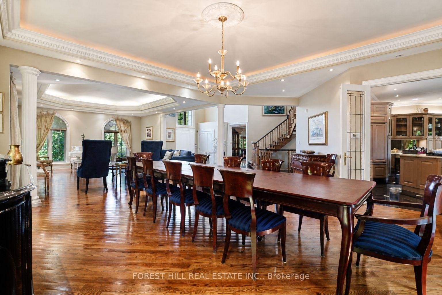 Photo 11 of 161 Renaissance Court, Vaughan, Beverley Glen — HOMEH