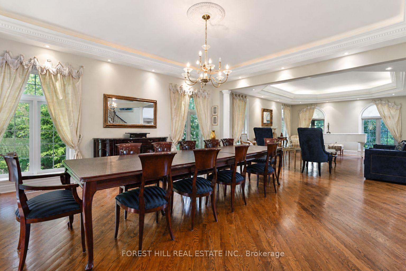Photo 12 of 161 Renaissance Court, Vaughan, Beverley Glen — HOMEH