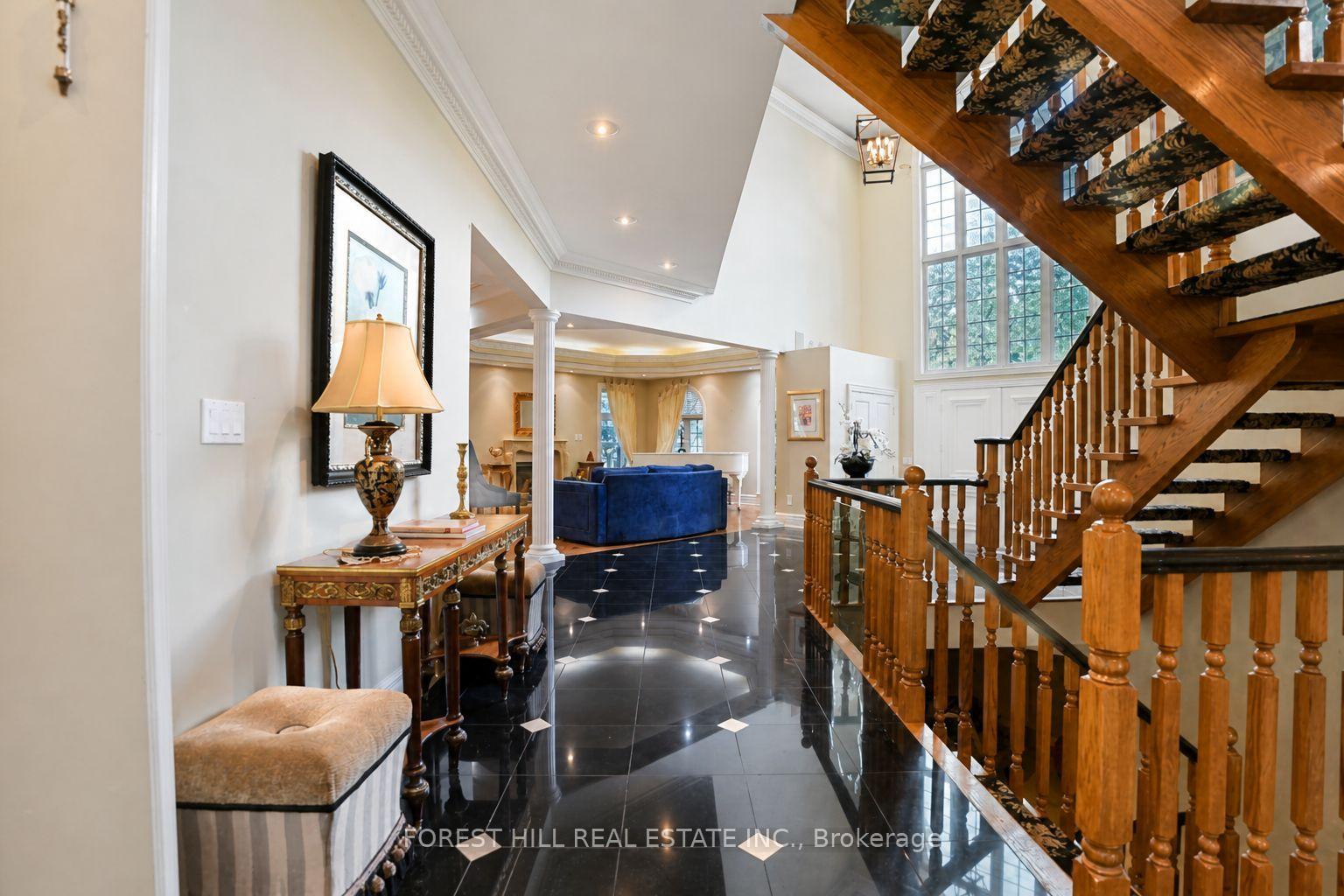 Photo 18 of 161 Renaissance Court, Vaughan, Beverley Glen — HOMEH