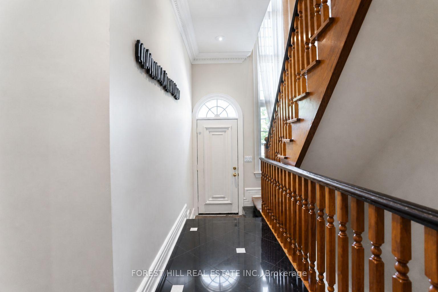 Photo 22 of 161 Renaissance Court, Vaughan, Beverley Glen — HOMEH