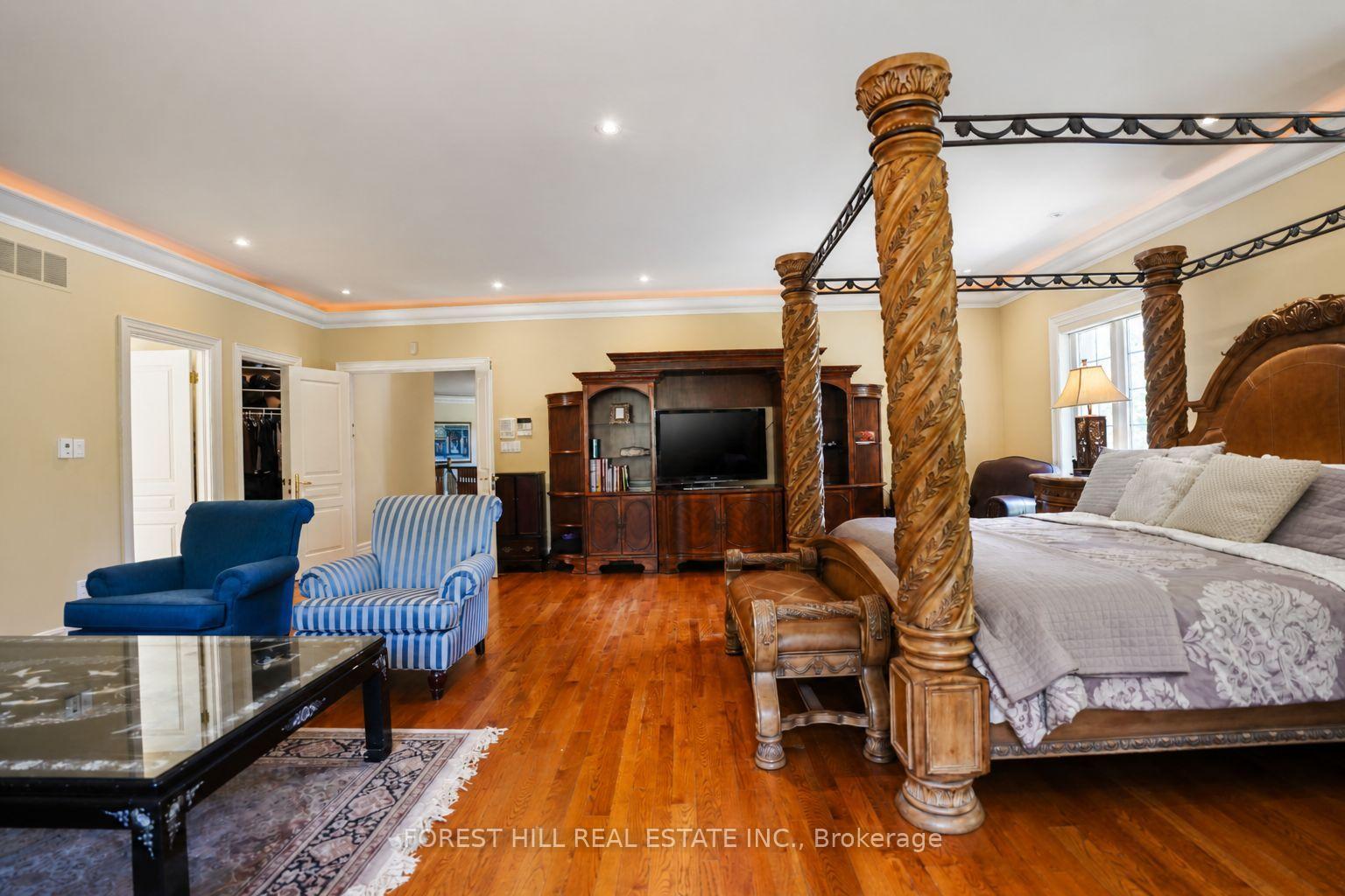 Photo 25 of 161 Renaissance Court, Vaughan, Beverley Glen — HOMEH