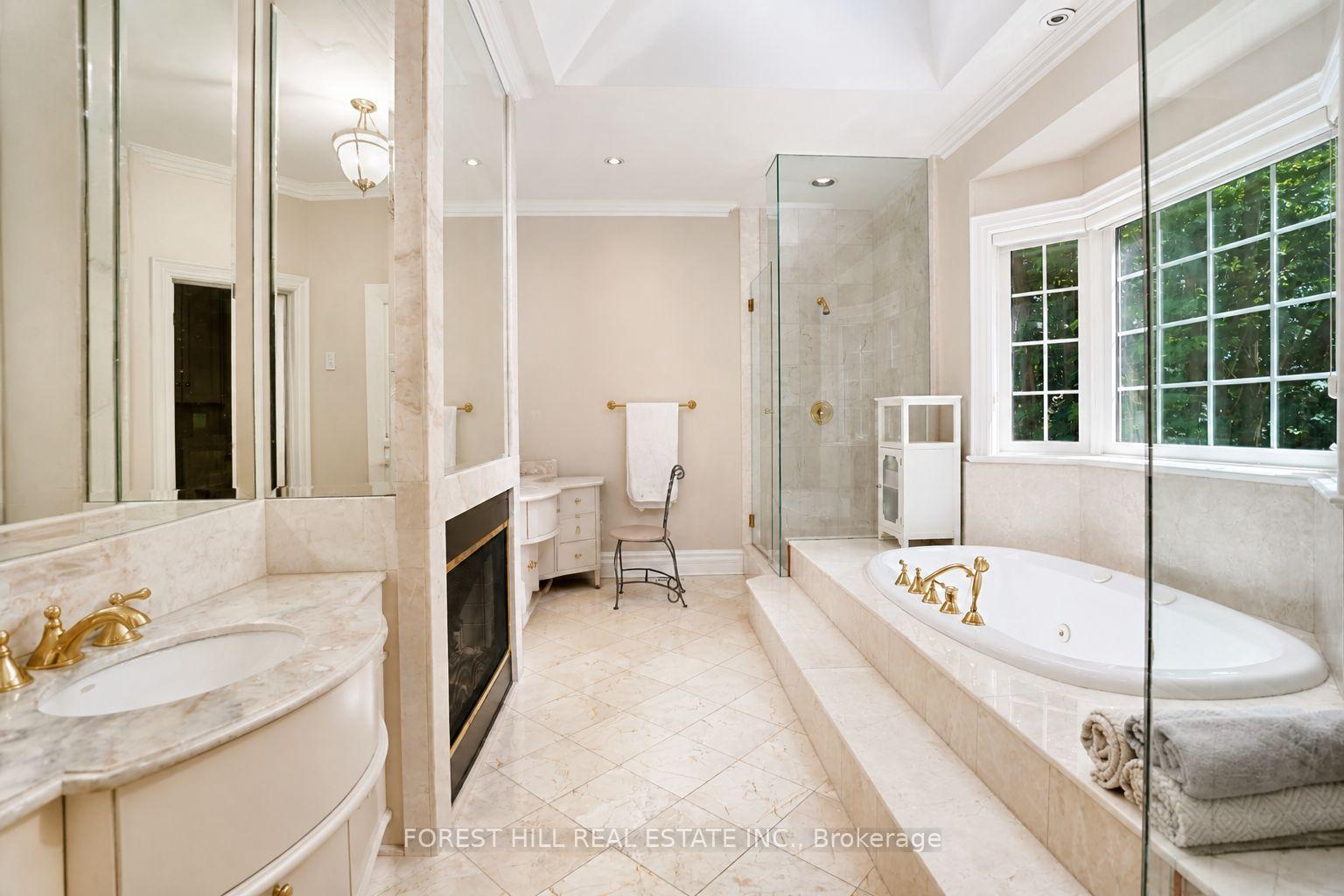 Photo 29 of 161 Renaissance Court, Vaughan, Beverley Glen — HOMEH