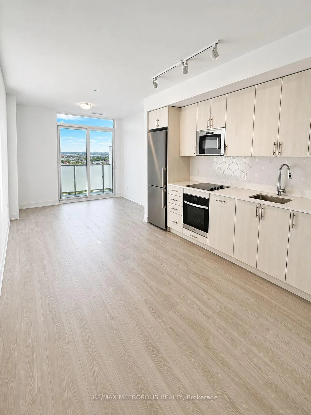 Photo 1 of Unit 920, 2545 Simcoe Street N, Oshawa, Windfields — HOMEH