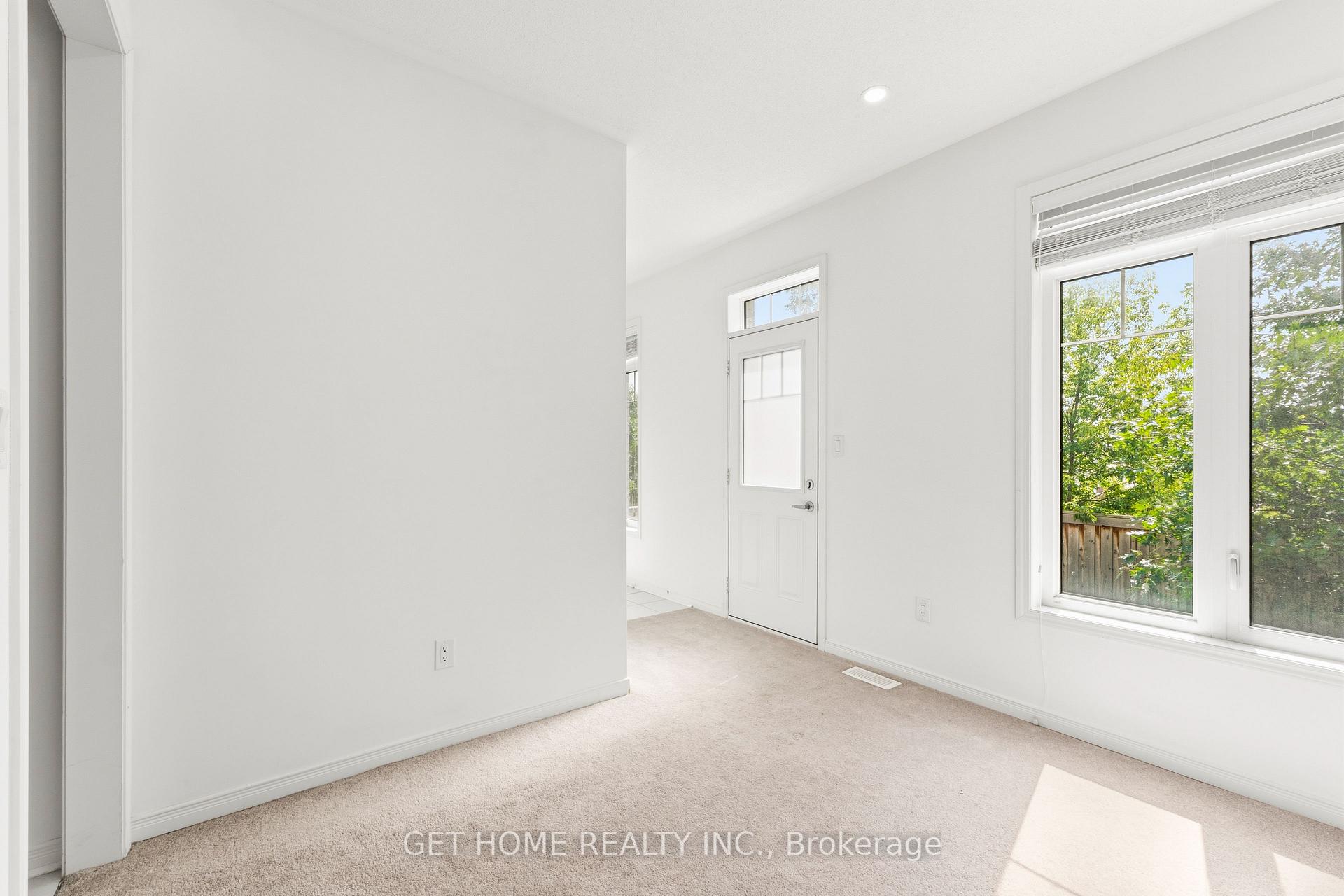 Photo 7 of 8 Coxhead Lane, Ajax, Central — HOMEH