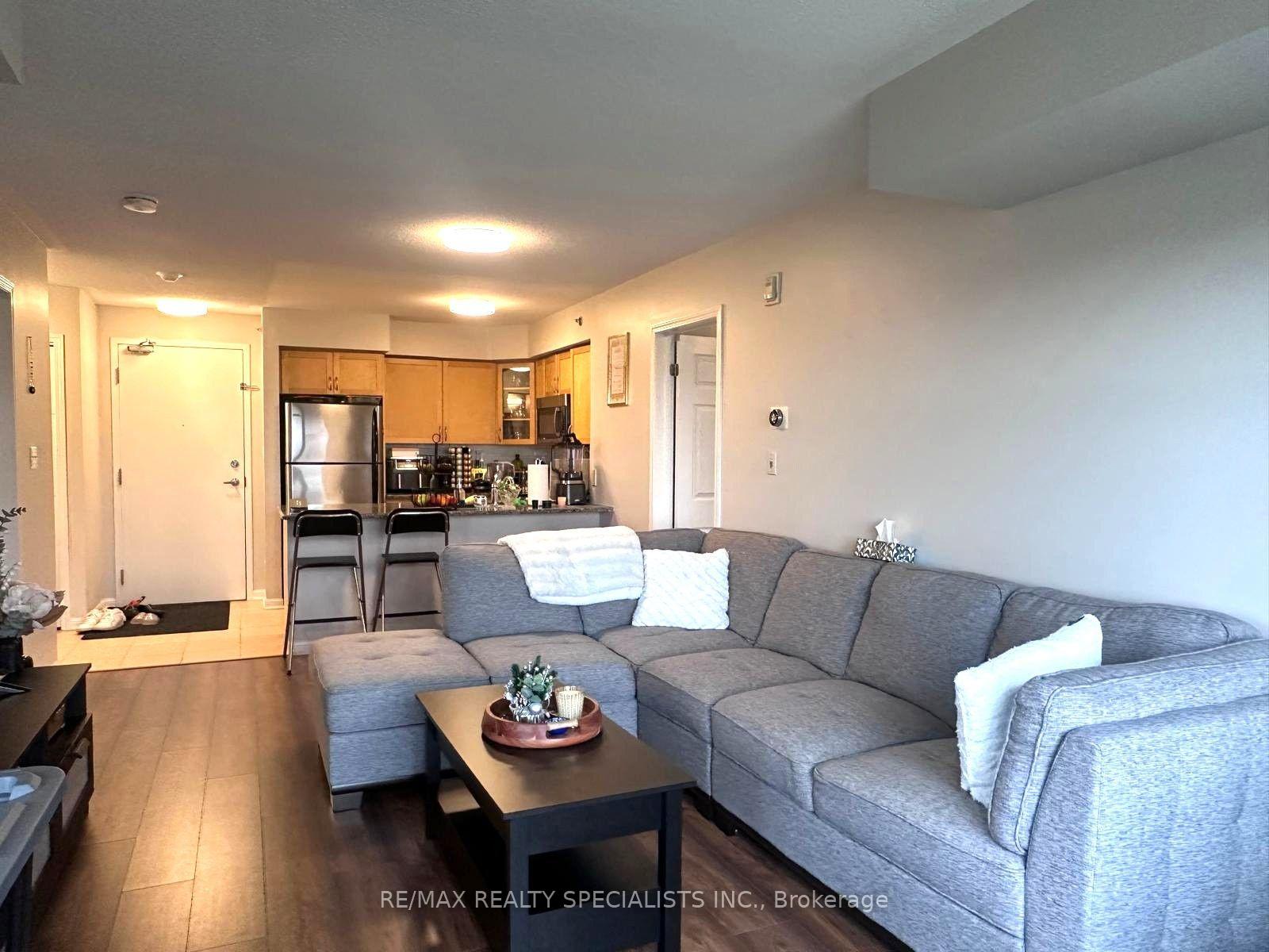 Photo 12 of Unit 319, 3070 Rotary Way, Burlington, Alton — HOMEH