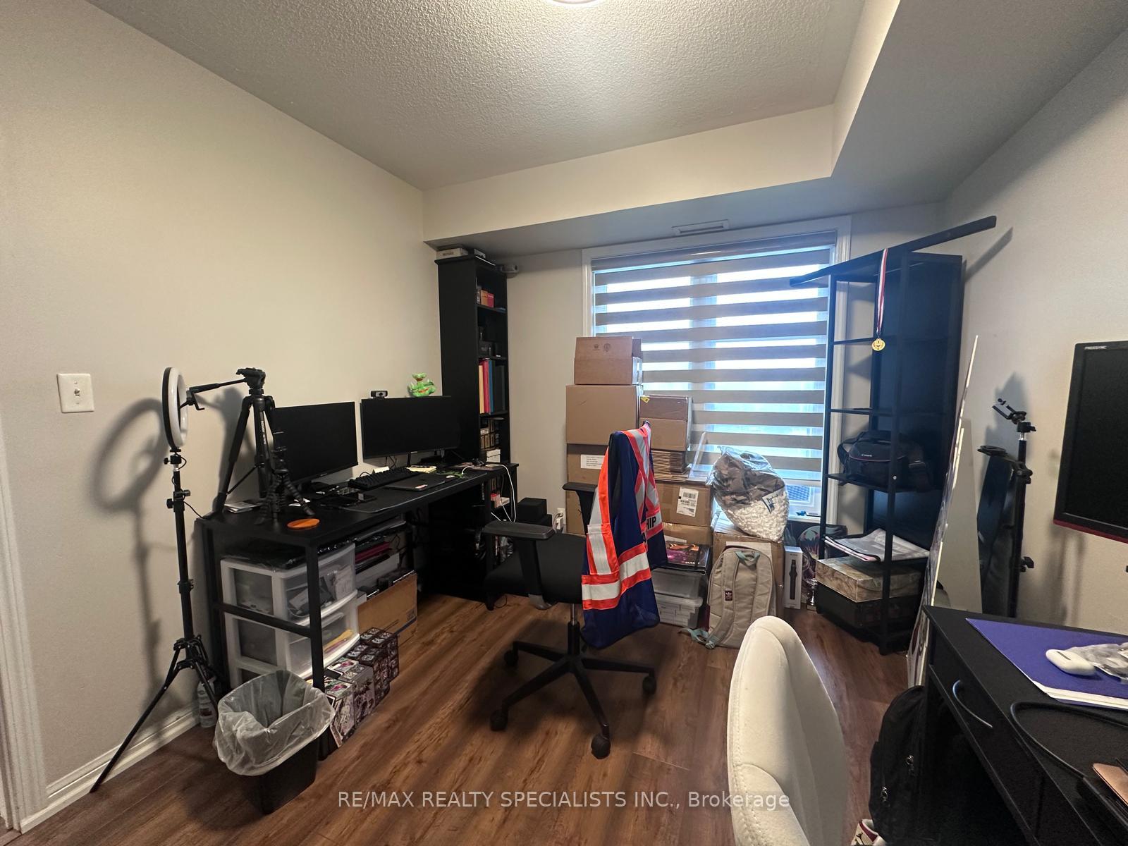Photo 21 of Unit 319, 3070 Rotary Way, Burlington, Alton — HOMEH