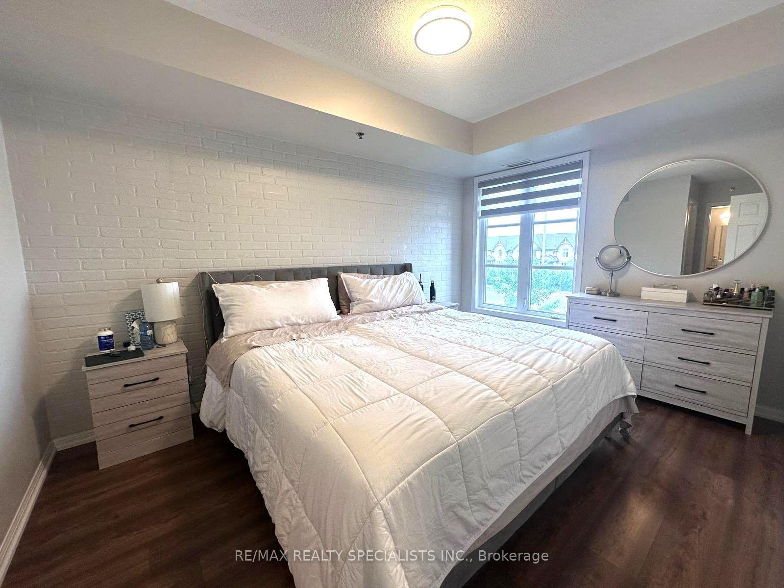 Photo 17 of Unit 319, 3070 Rotary Way, Burlington, Alton — HOMEH