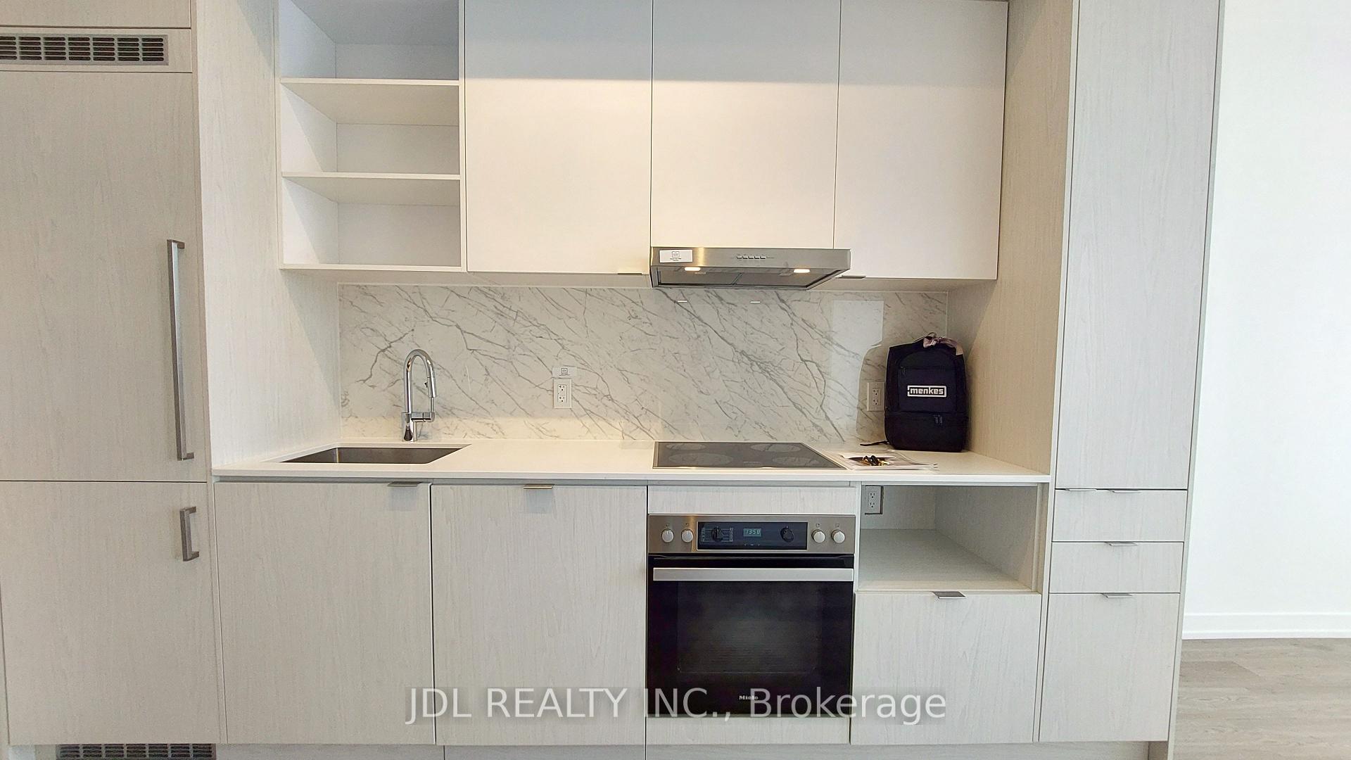 Front of Unit 6115, 55 Cooper Street