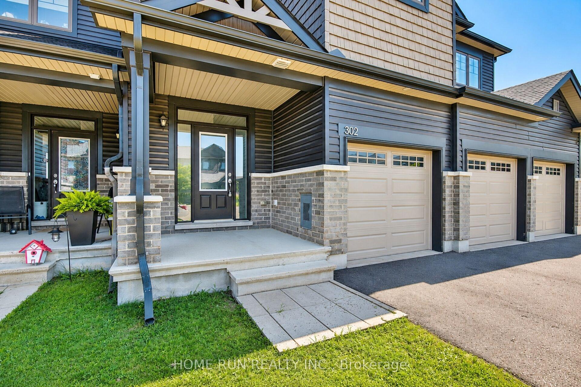 Photo 2 of 302 Grackle Street, Ottawa, Blossom Park/Kemp Park/Findlay Creek — HOMEH
