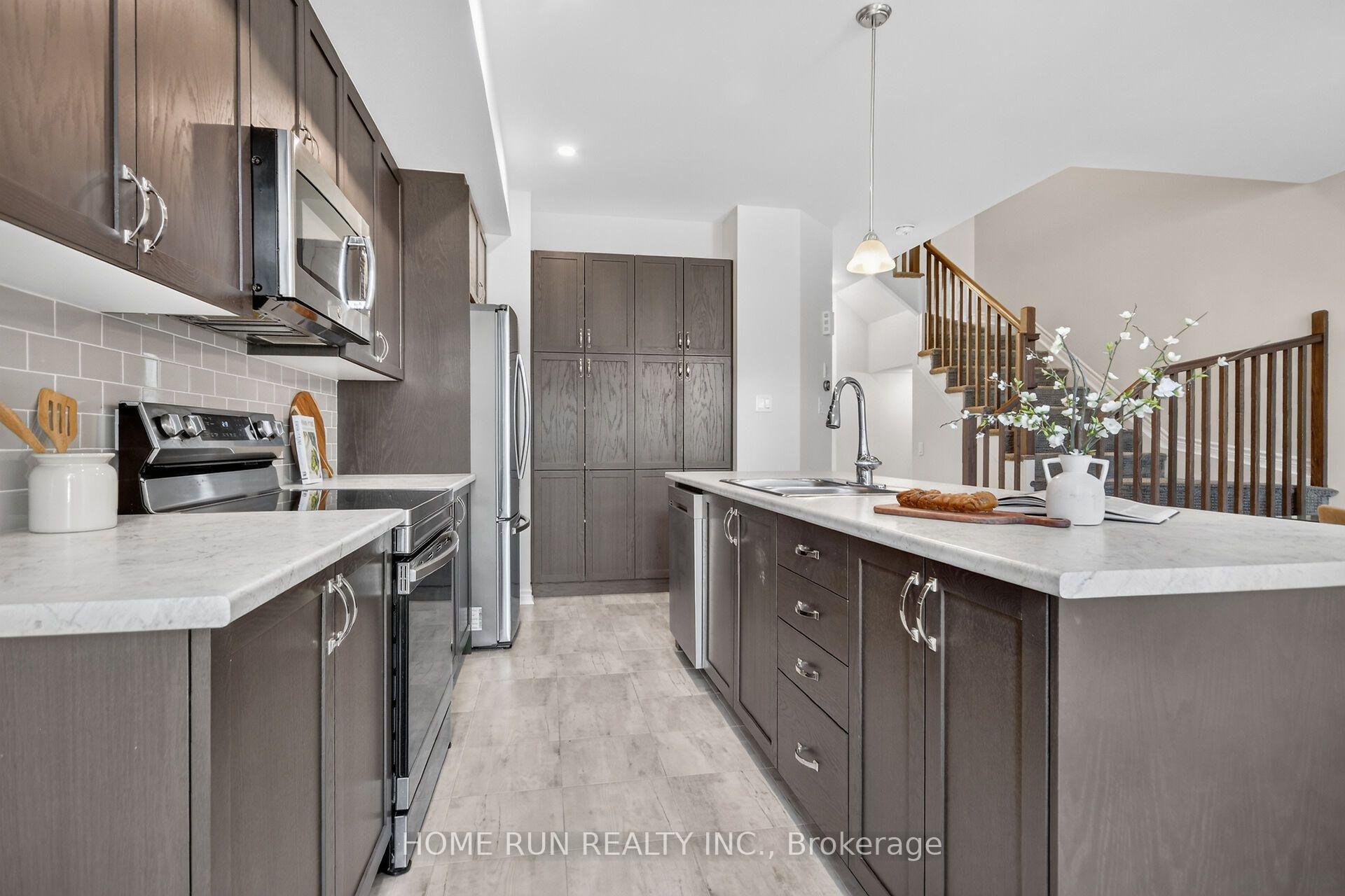 Photo 11 of 302 Grackle Street, Ottawa, Blossom Park/Kemp Park/Findlay Creek — HOMEH