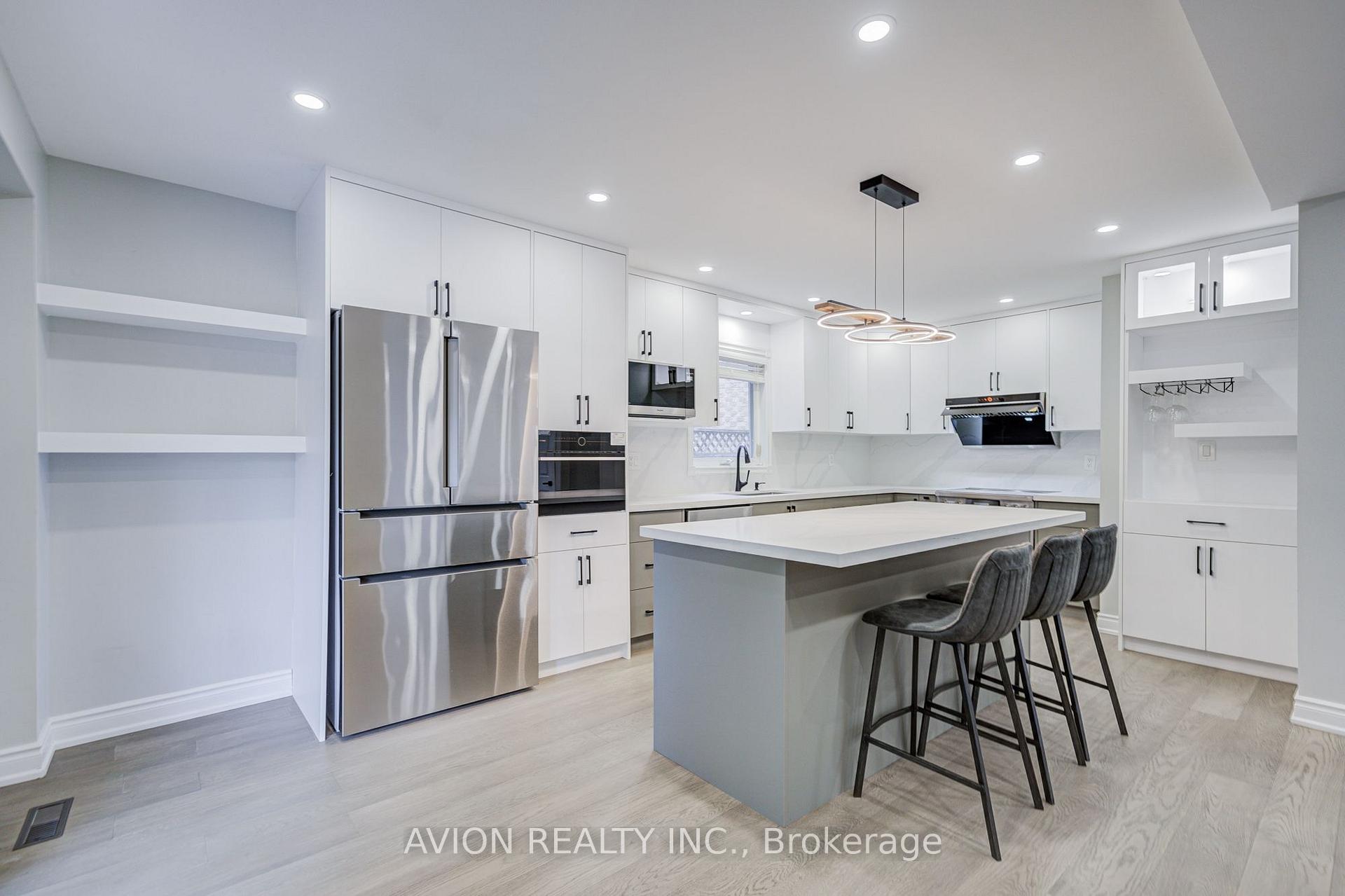 Photo 13 of 9 Falan Heights Crescent, Aurora, Aurora Heights — HOMEH