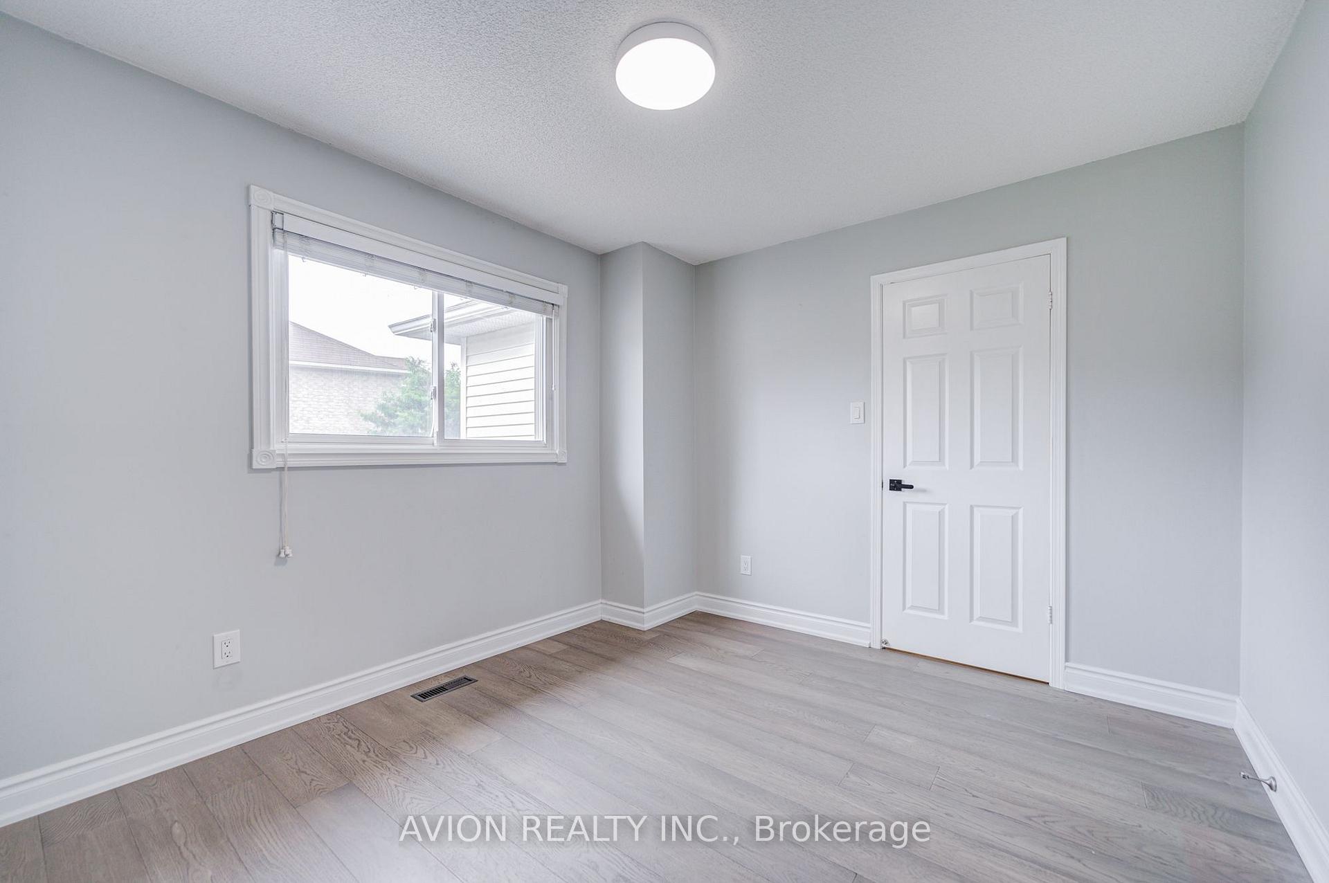 Photo 27 of 9 Falan Heights Crescent, Aurora, Aurora Heights — HOMEH