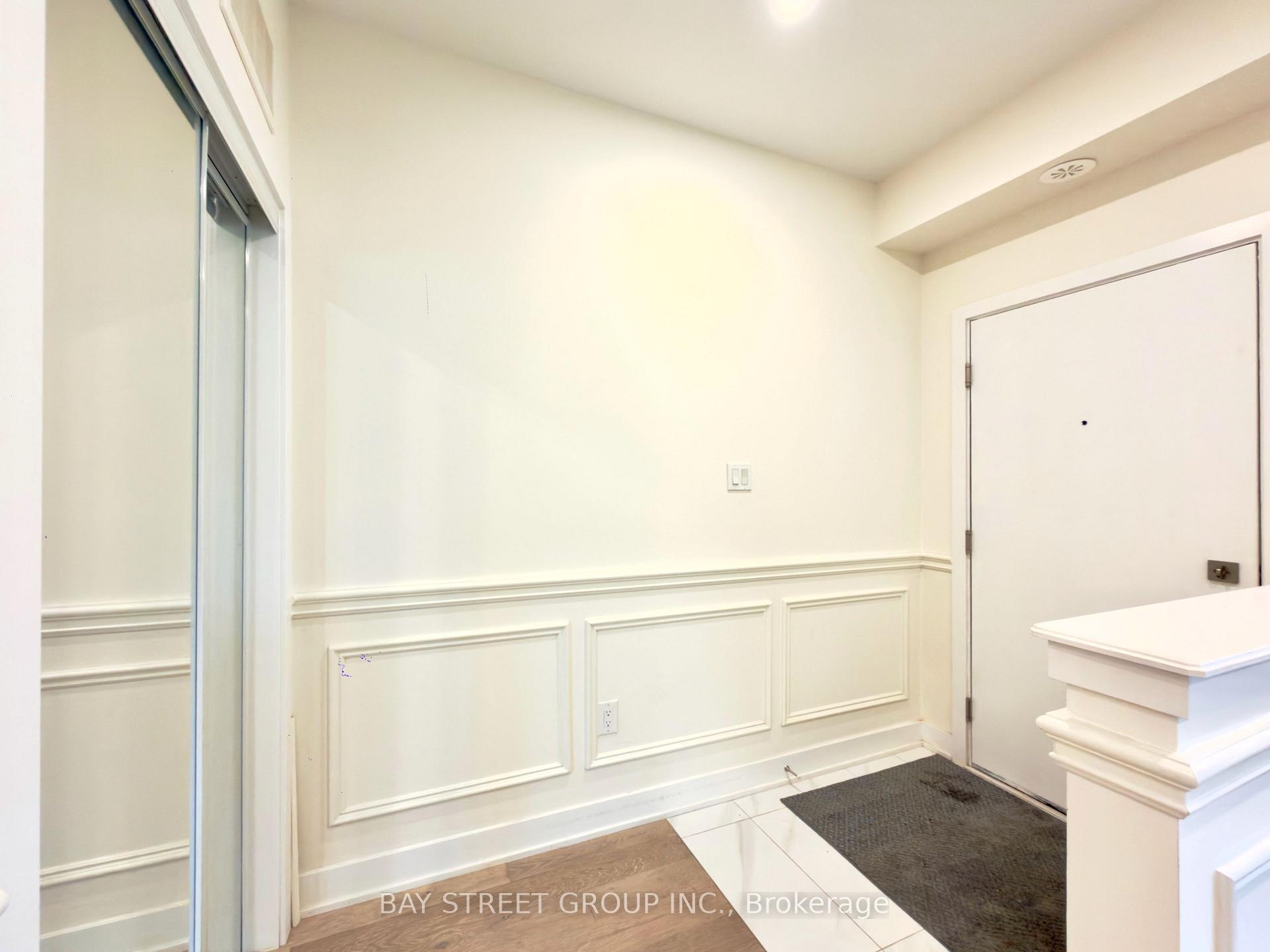 Photo 3 of 26 William Duncan Road, North York, Downsview-Roding-CFB — HOMEH