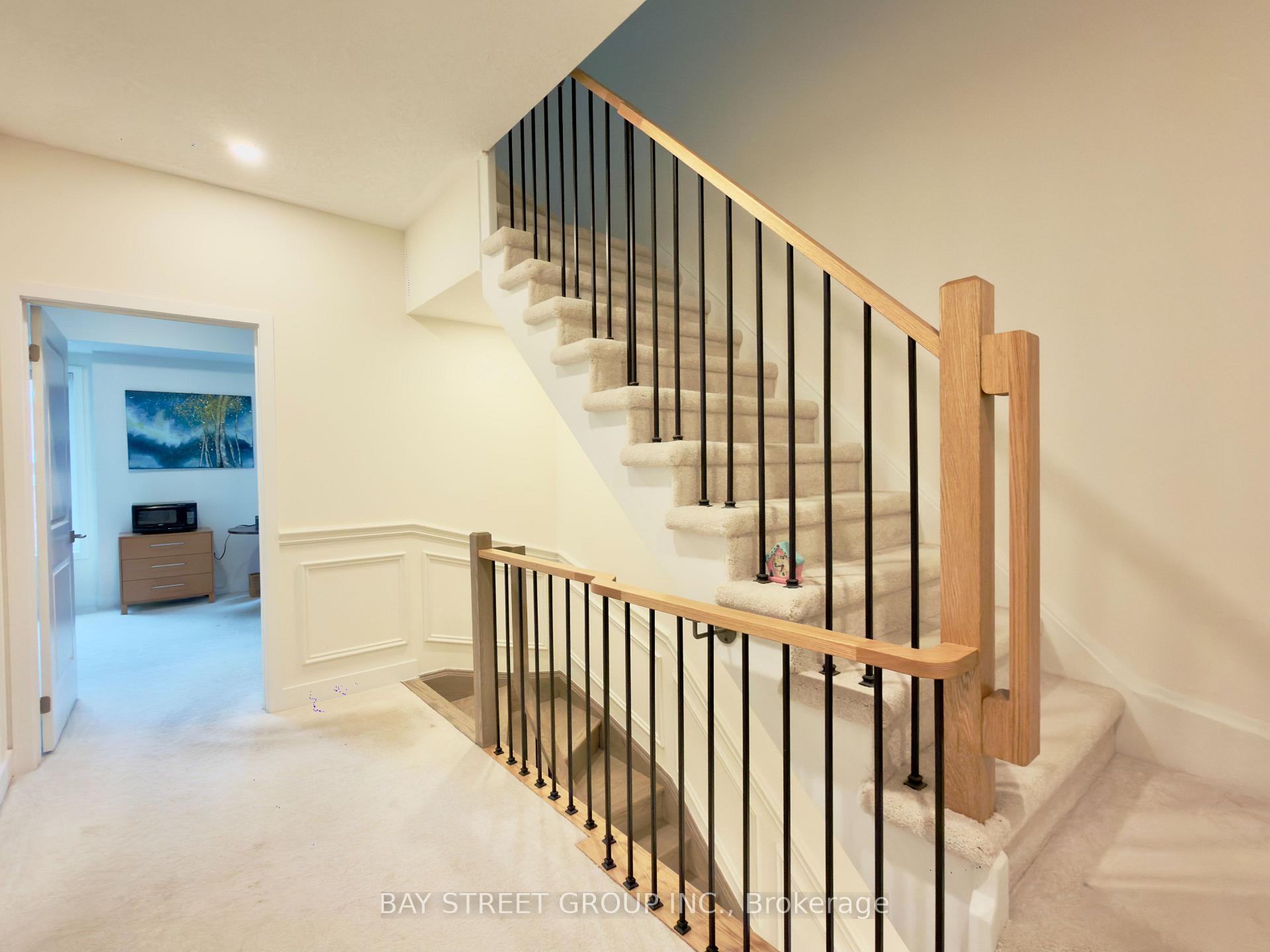 Photo 15 of 26 William Duncan Road, North York, Downsview-Roding-CFB — HOMEH