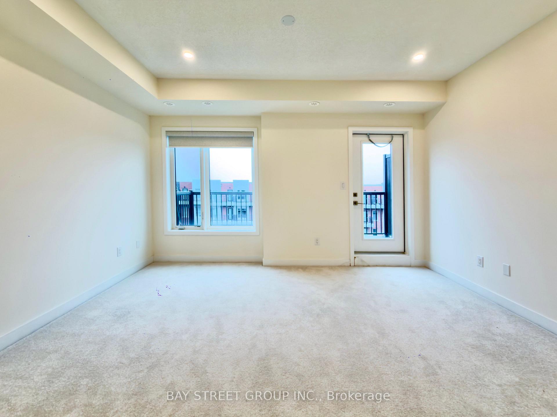 Photo 23 of 26 William Duncan Road, North York, Downsview-Roding-CFB — HOMEH