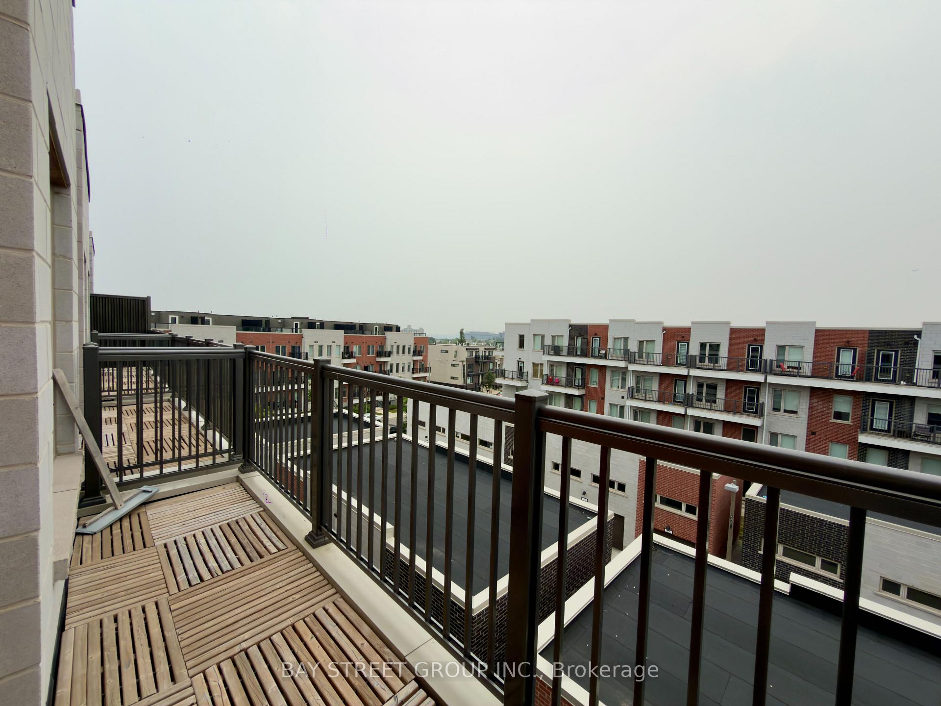 Photo 26 of 26 William Duncan Road, North York, Downsview-Roding-CFB — HOMEH