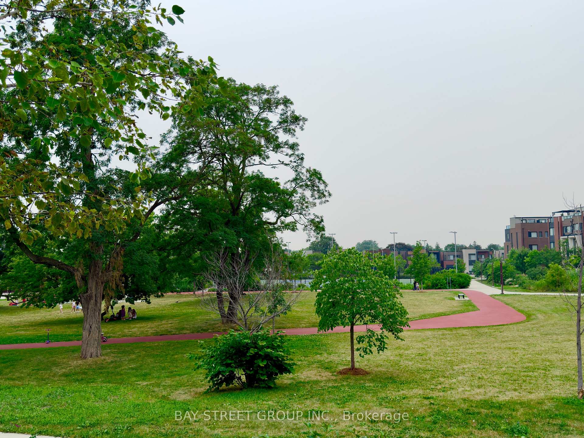 Photo 28 of 26 William Duncan Road, North York, Downsview-Roding-CFB — HOMEH