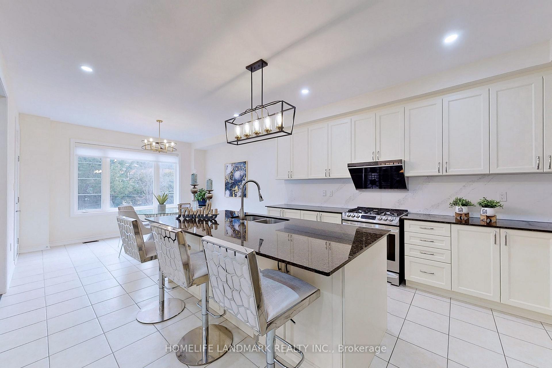 Photo 13 of 75 Mitchell Place, Newmarket, Glenway Estates — HOMEH